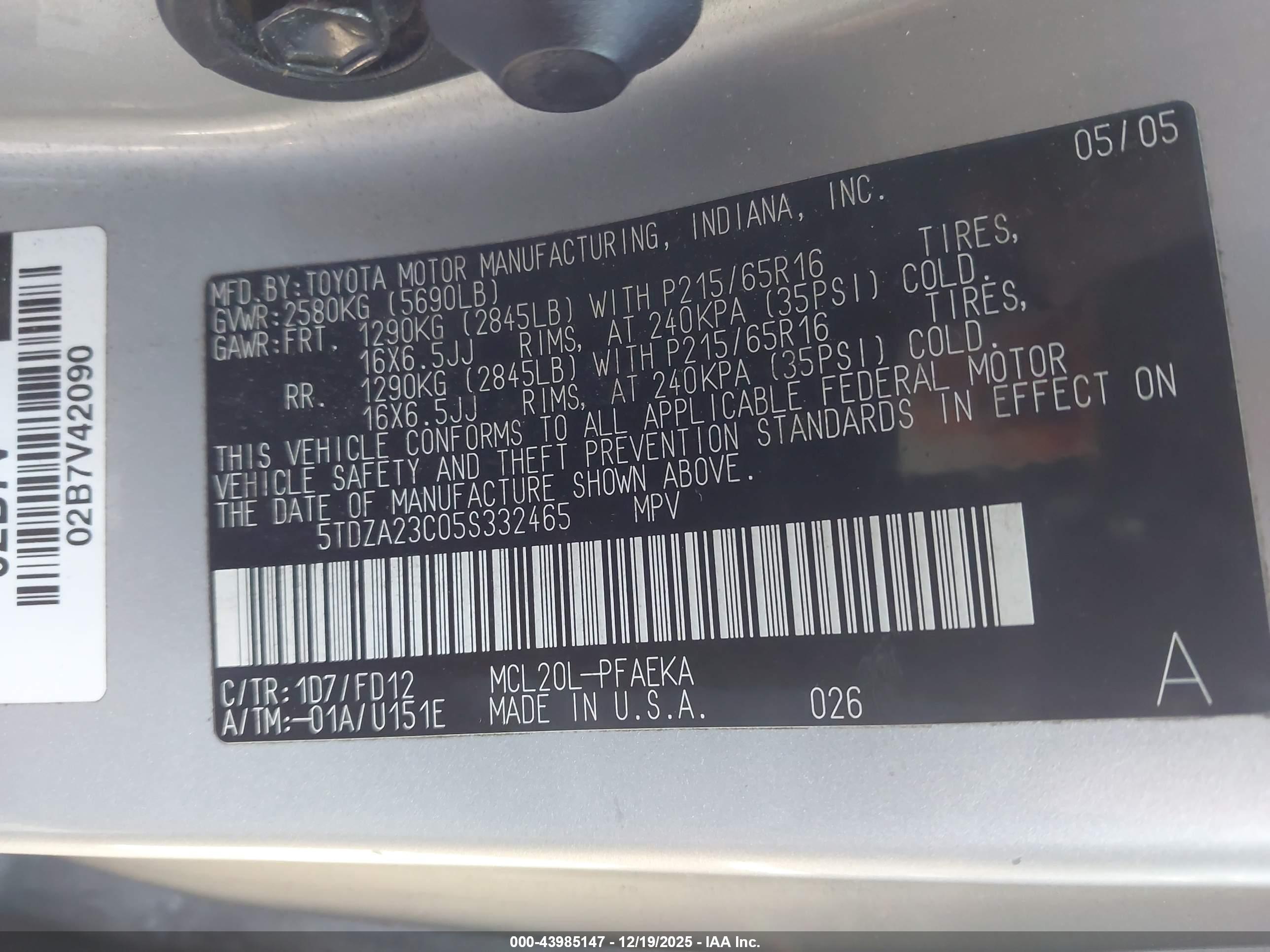 TOYOTA SIENNA image 9
