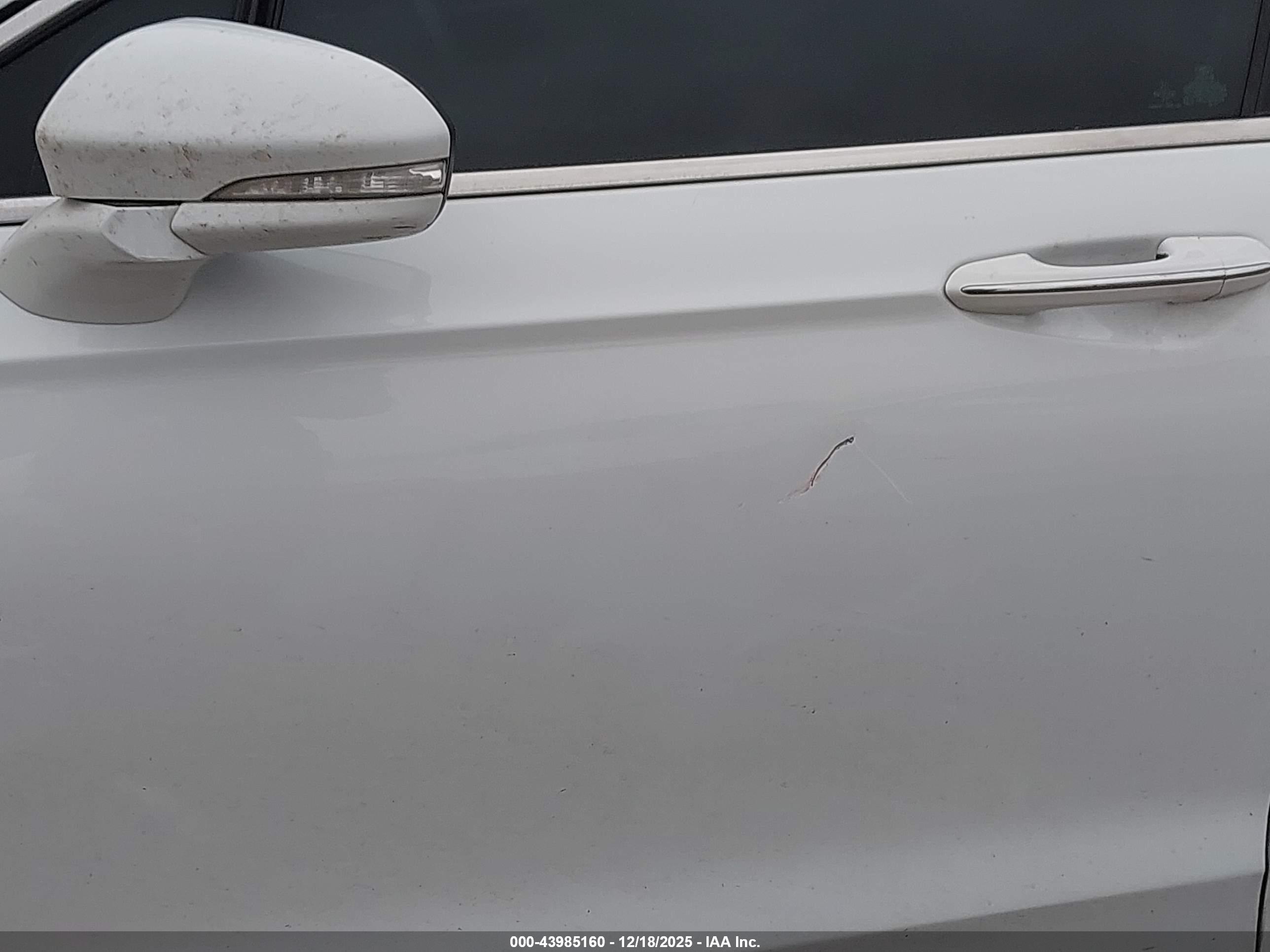 FORD FUSION image 6