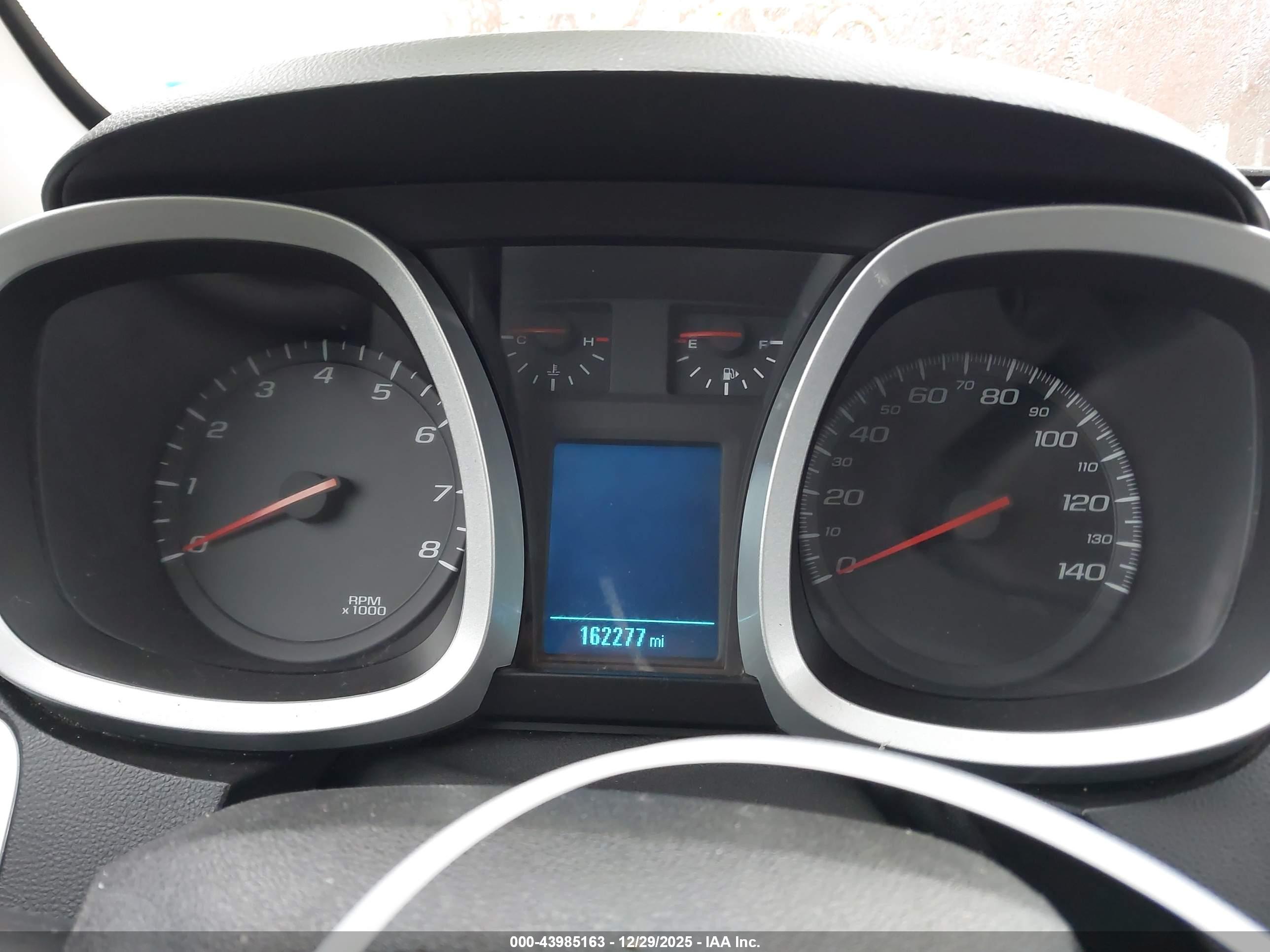 CHEVROLET EQUINOX image 7