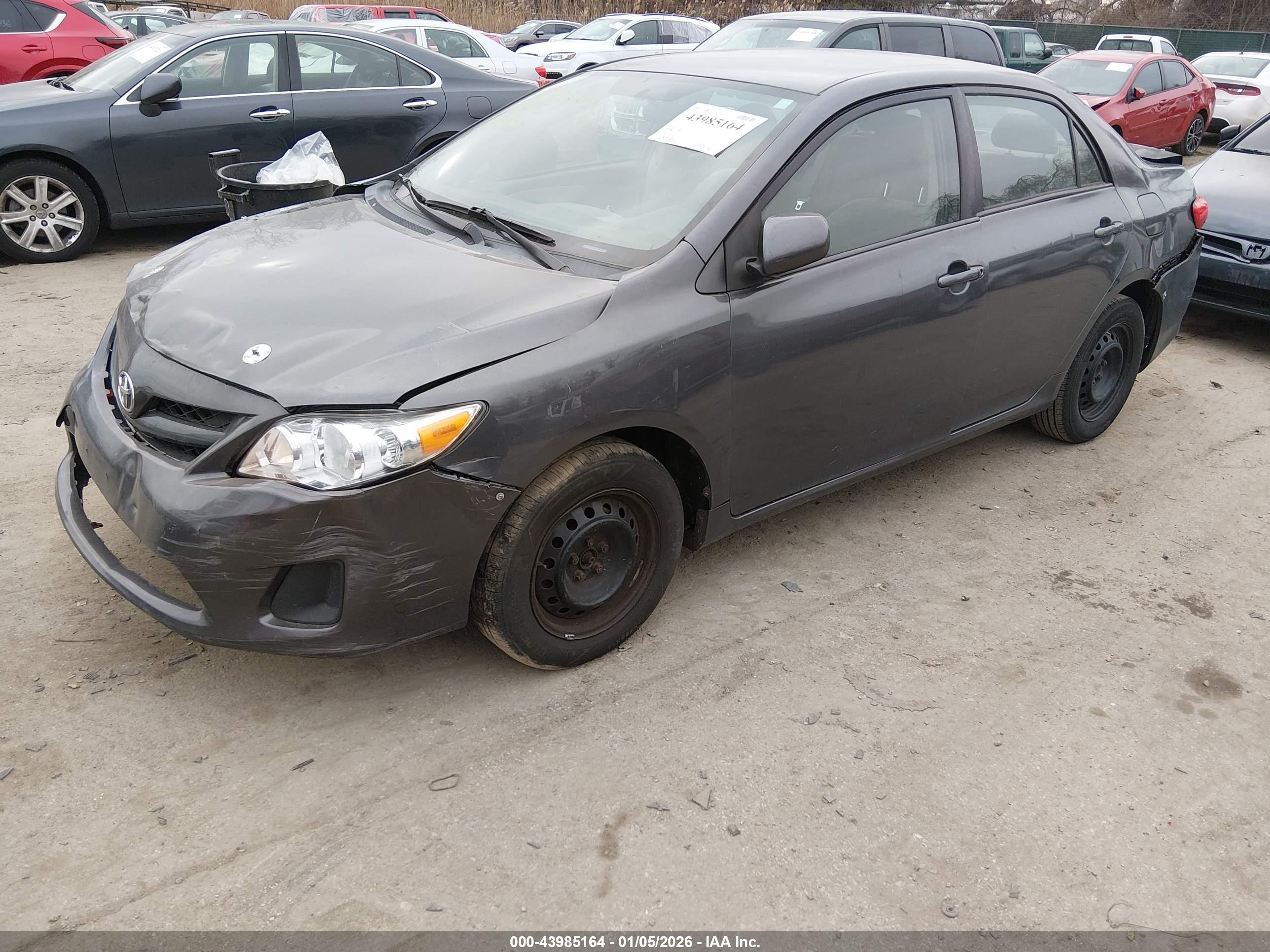 TOYOTA COROLLA image 2