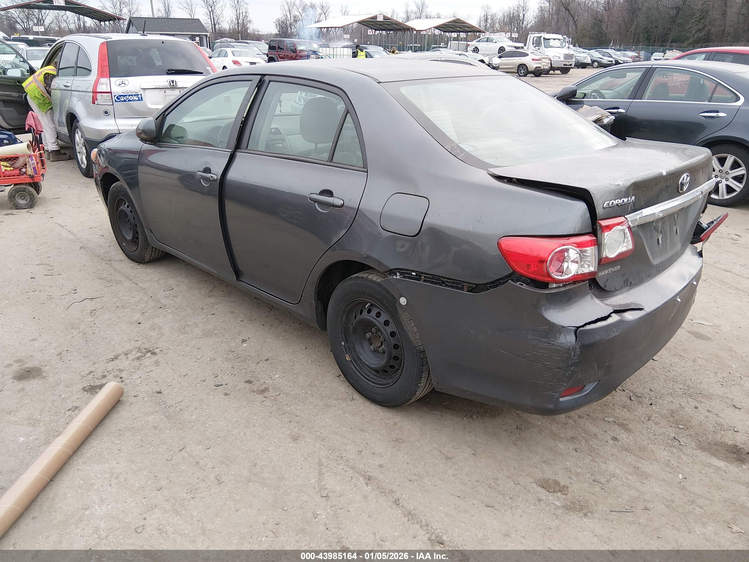 TOYOTA COROLLA image 3
