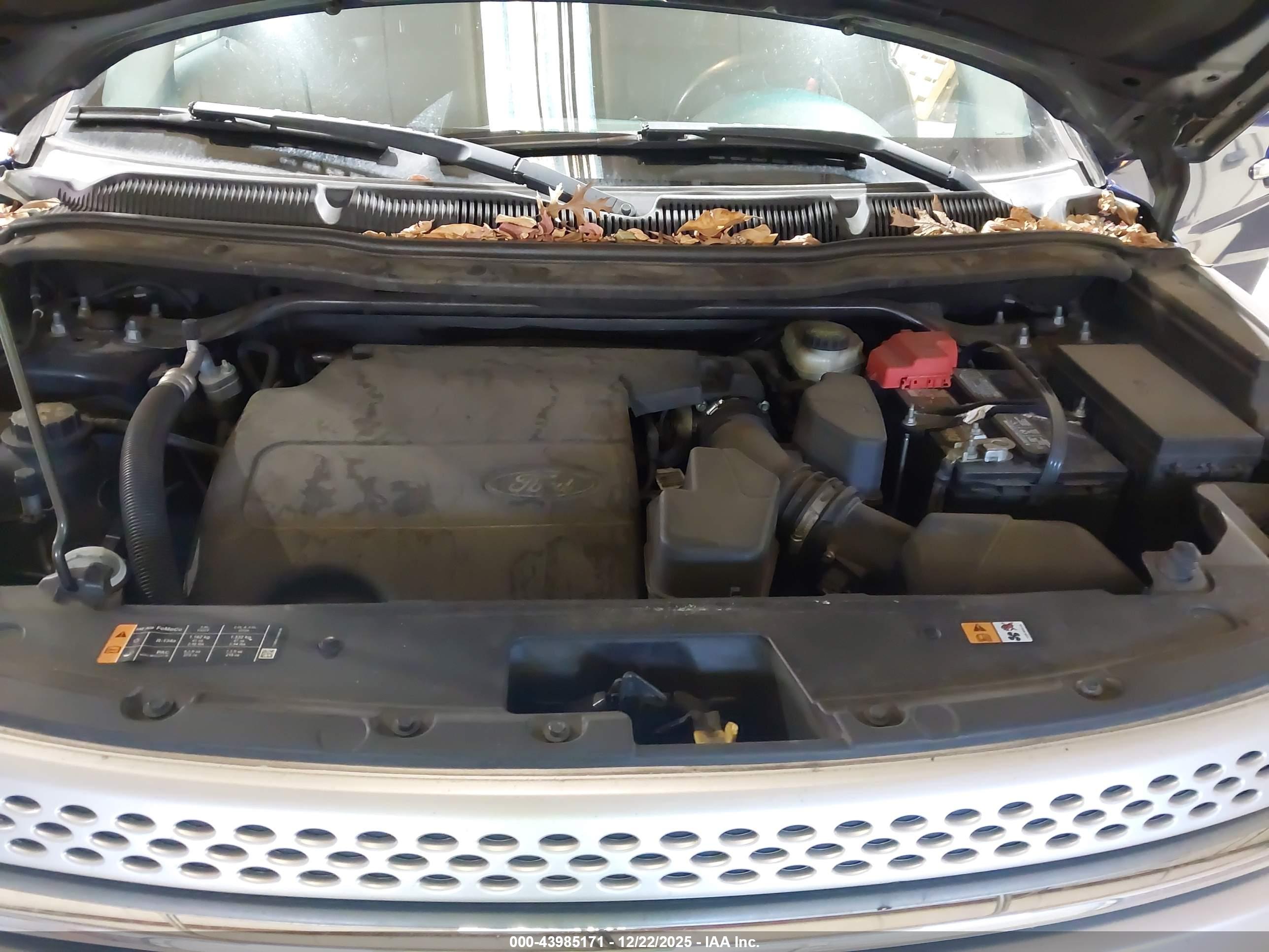 FORD EXPLORER image 10