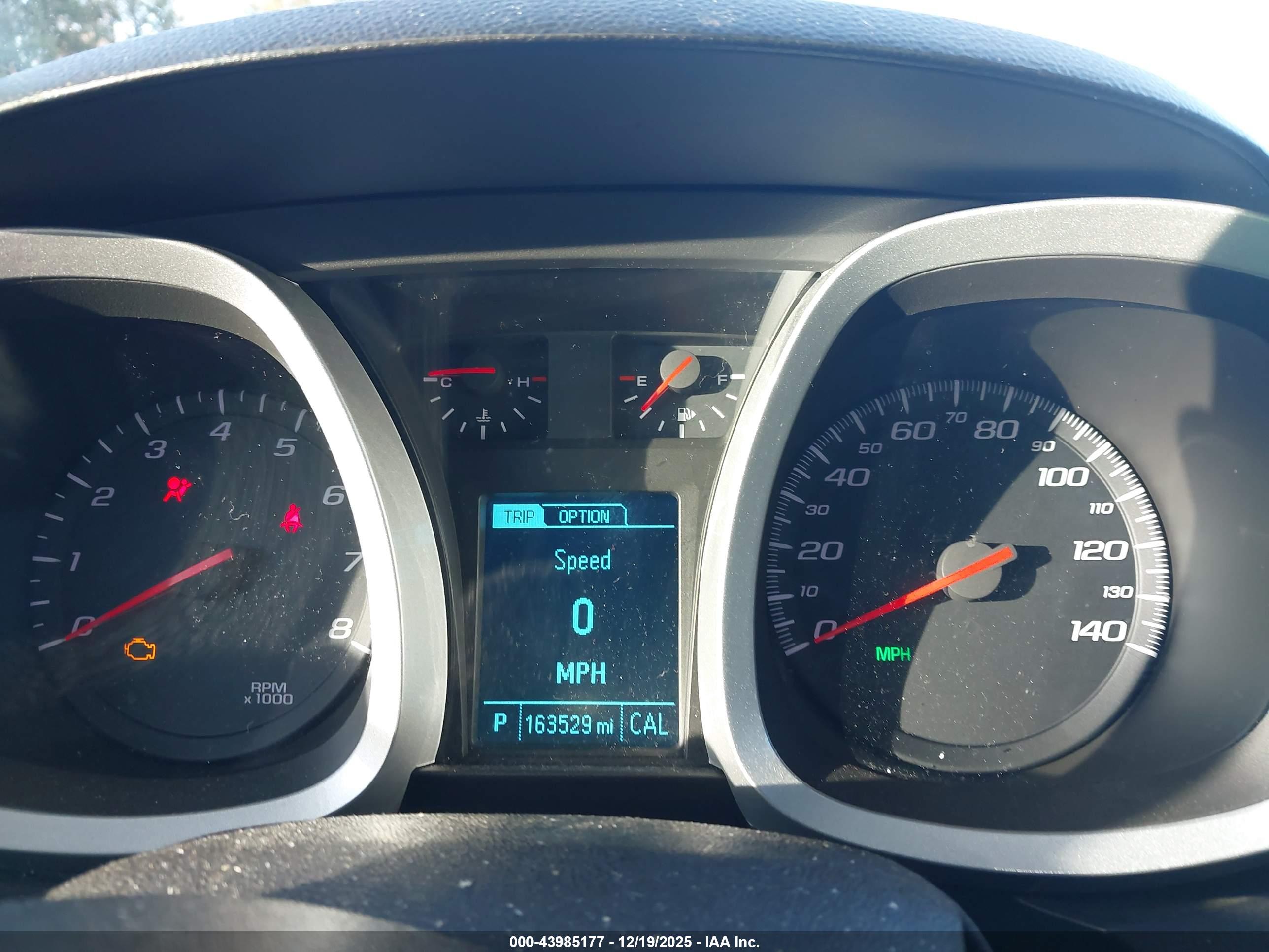 CHEVROLET EQUINOX image 7