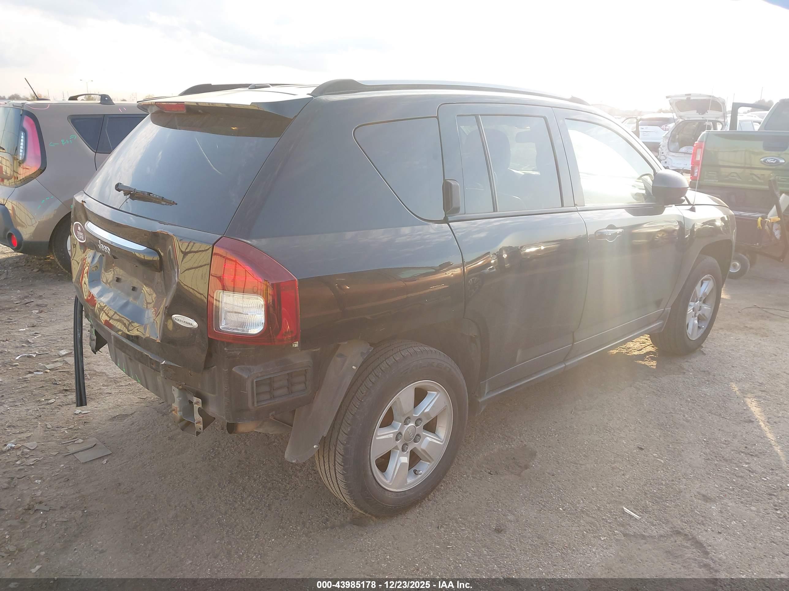 JEEP COMPASS image 4