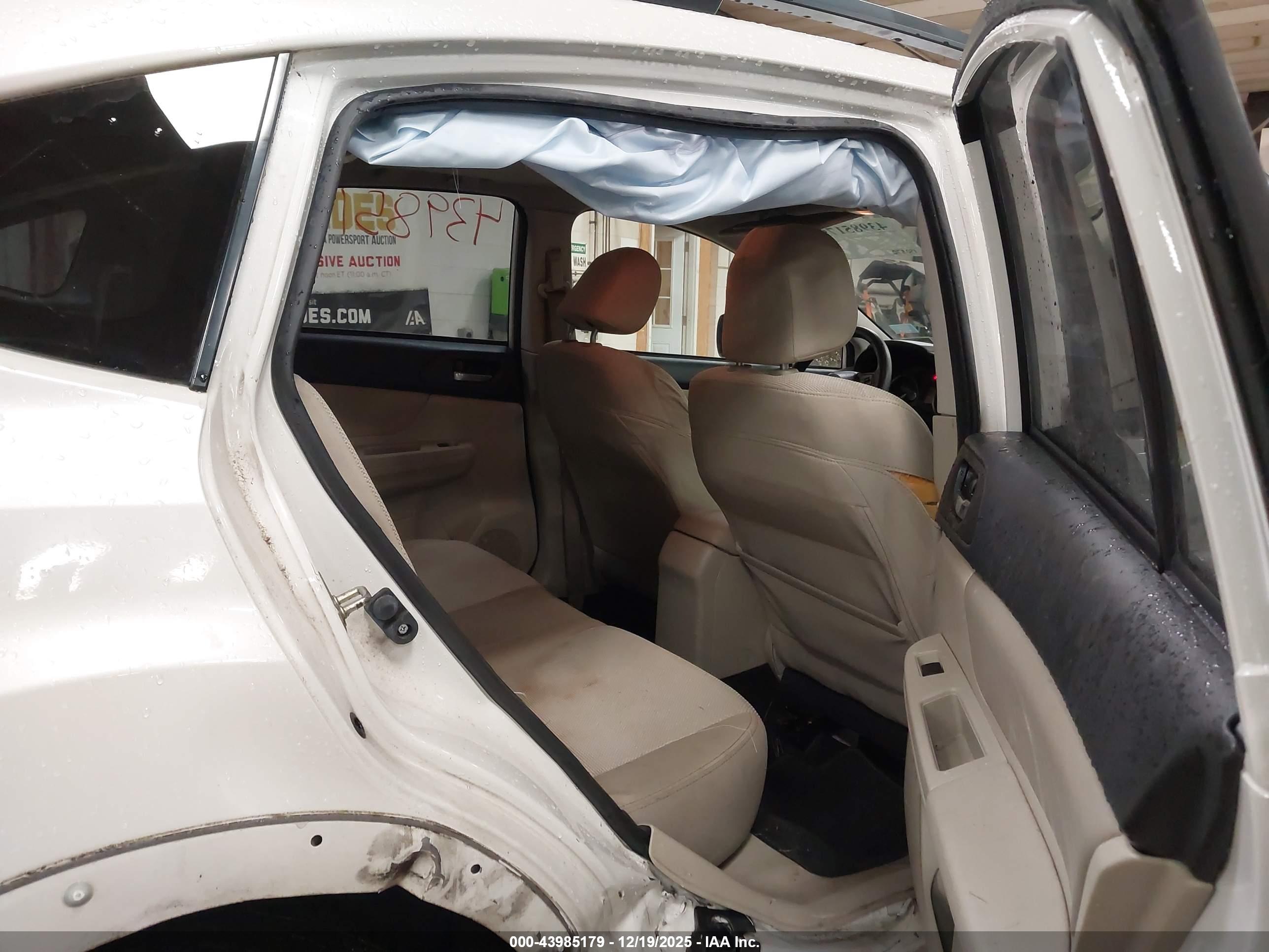 SUBARU XV image 8