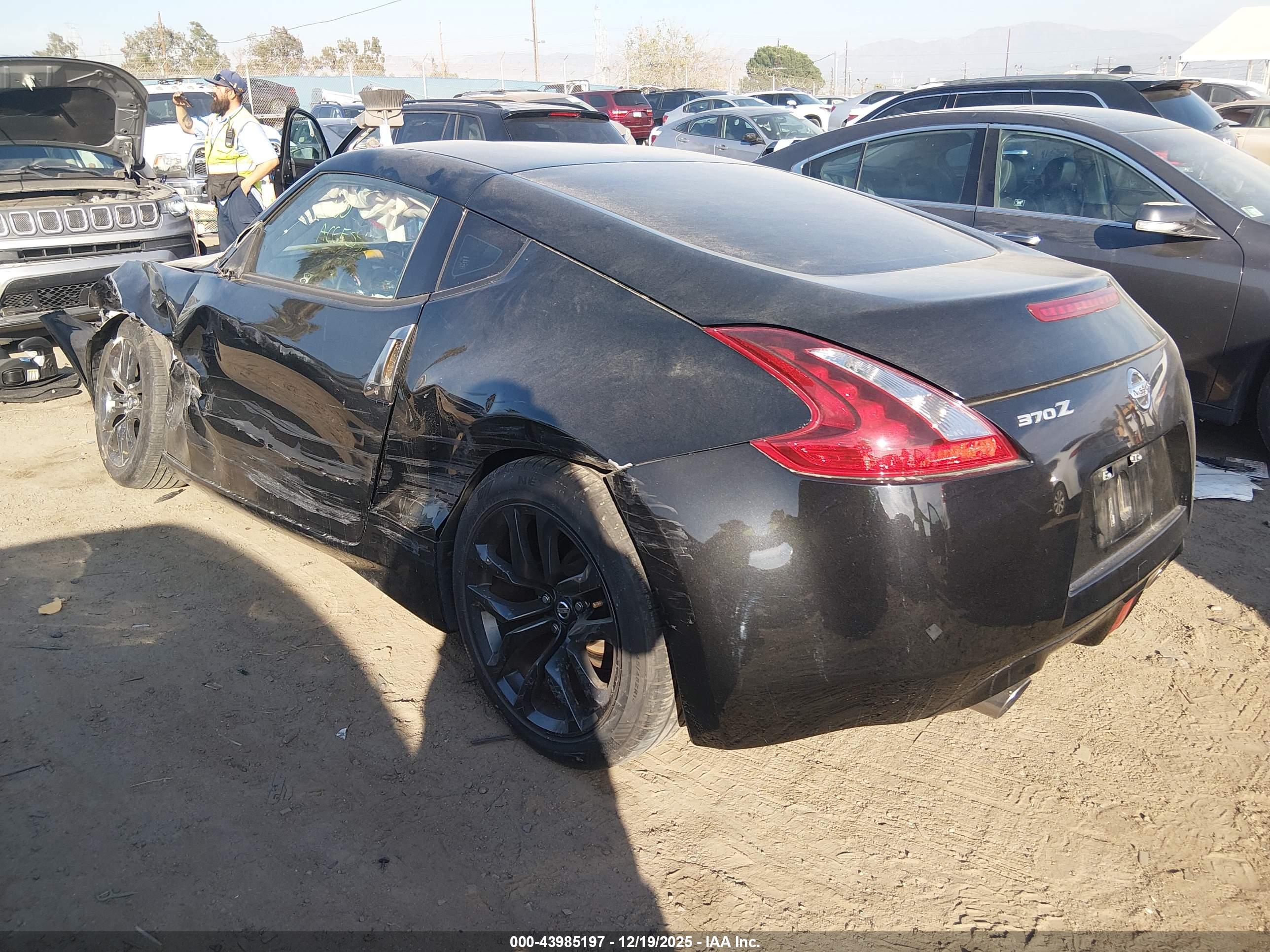 NISSAN 370Z image 3