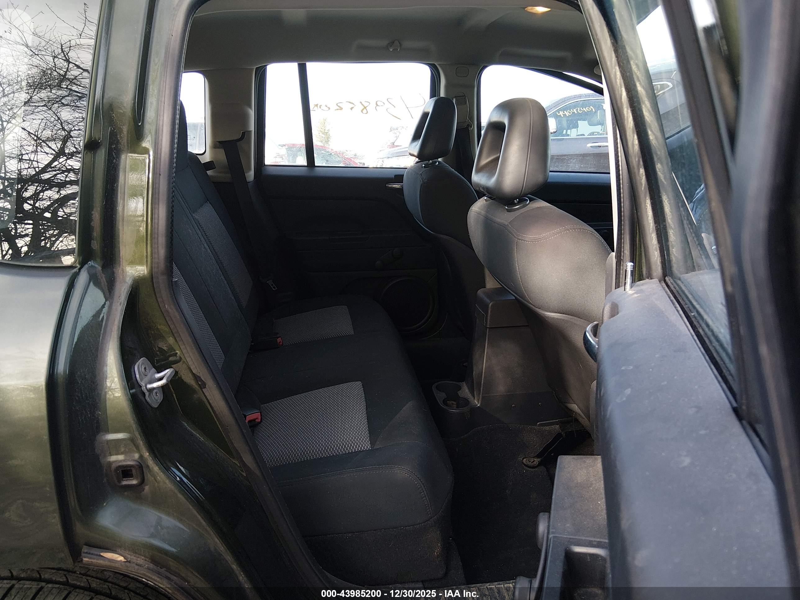 JEEP COMPASS image 8