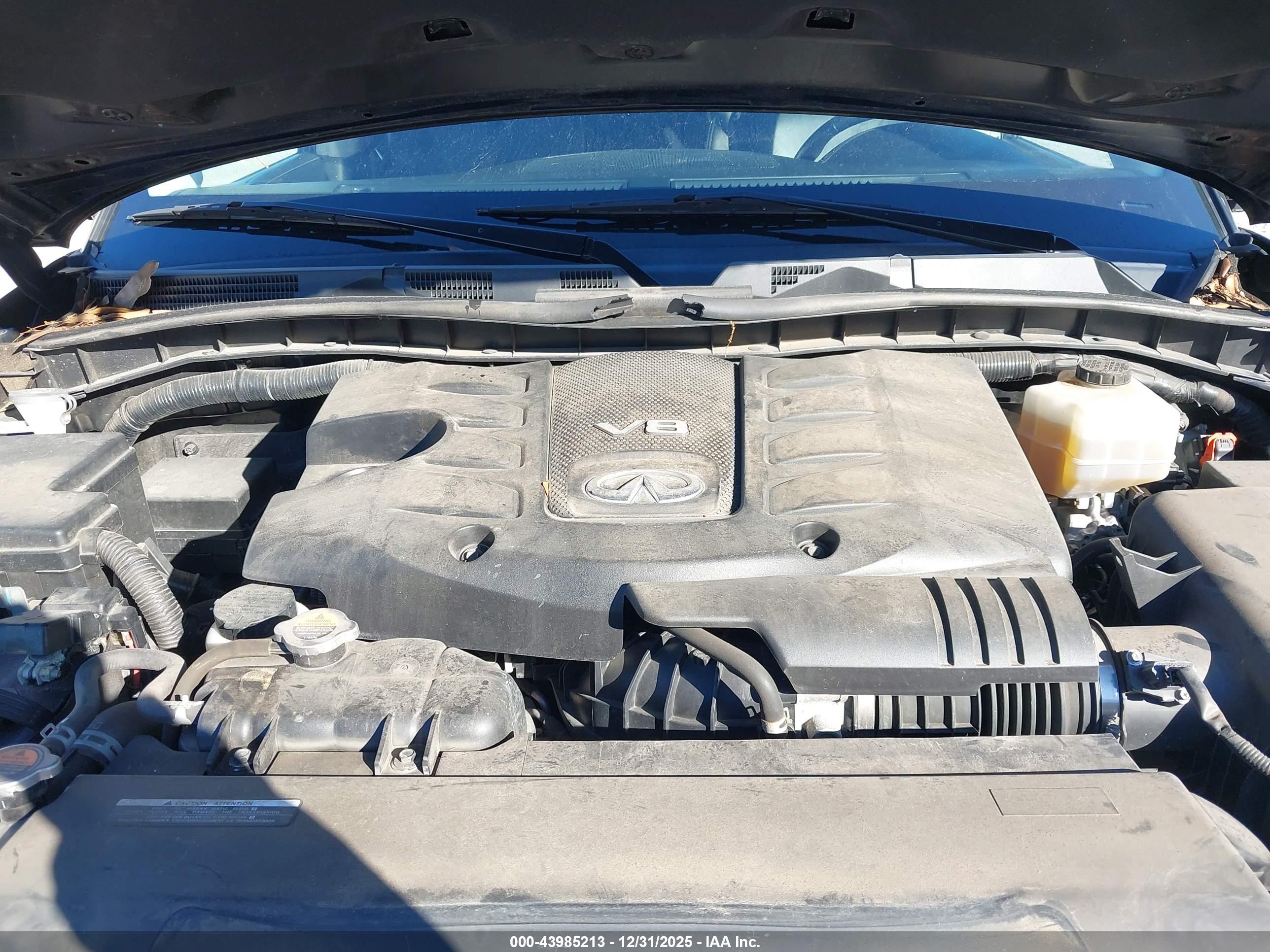 INFINITI QX80 image 10