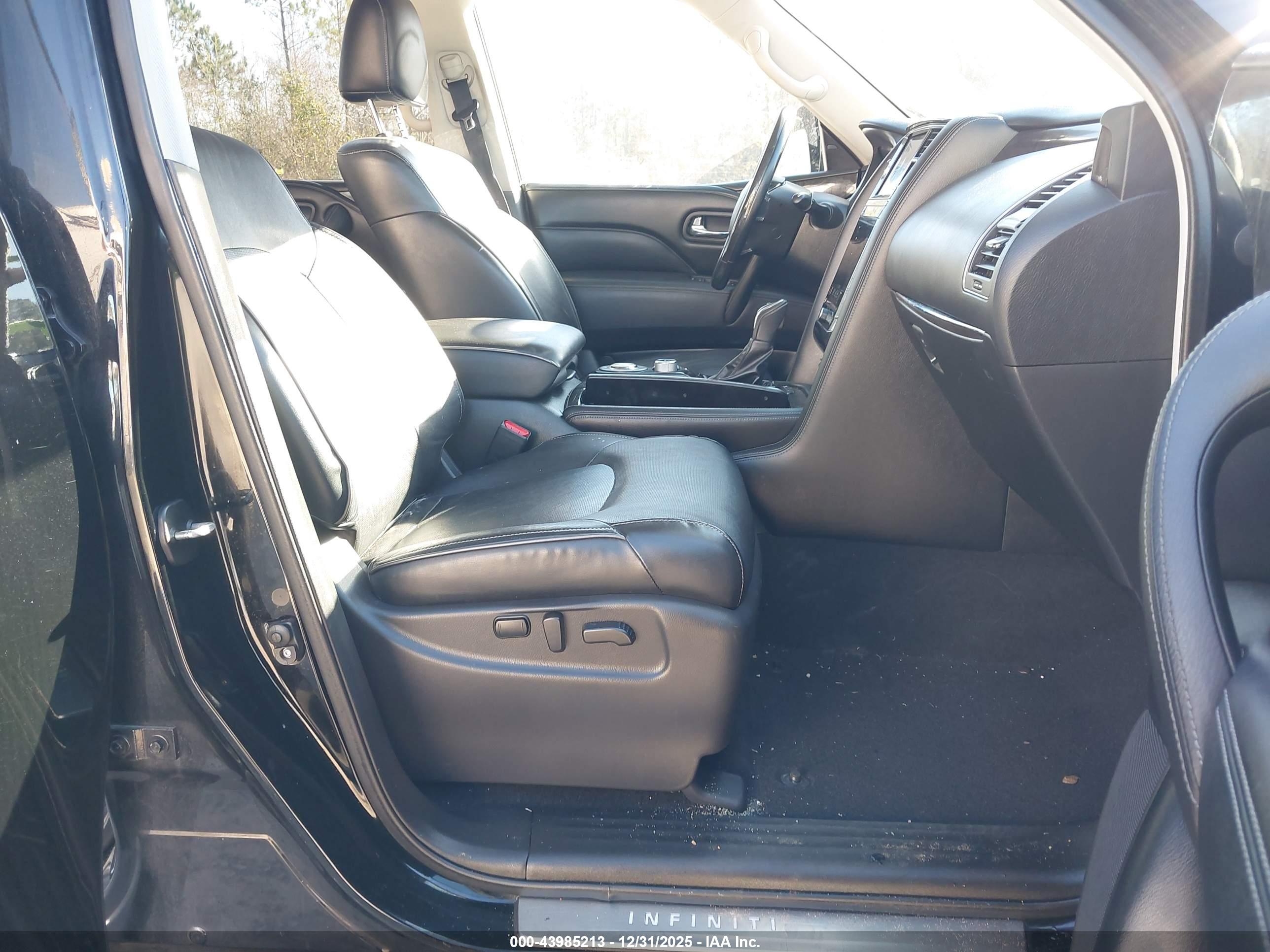 INFINITI QX80 image 5