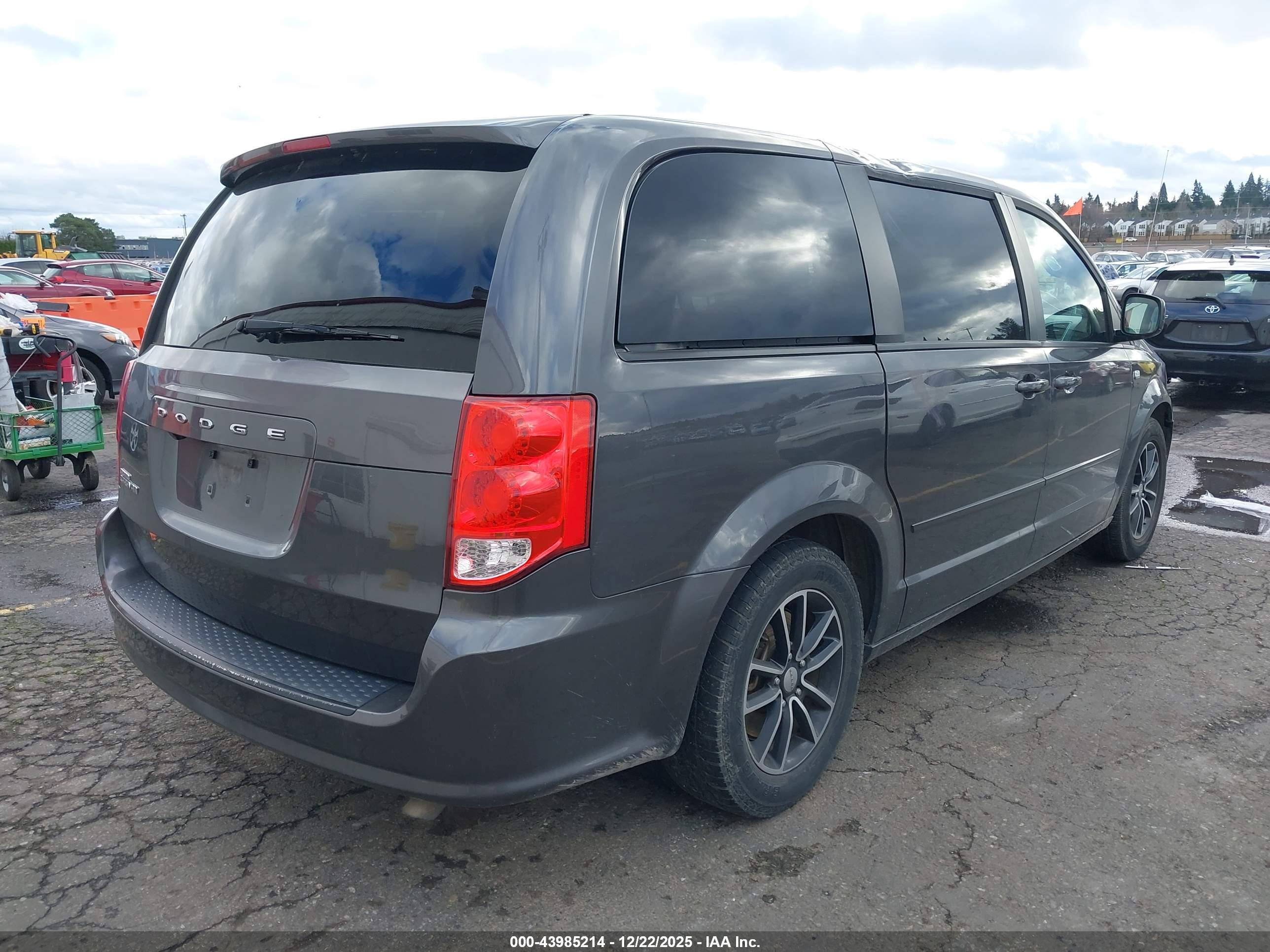 DODGE GRAND image 4