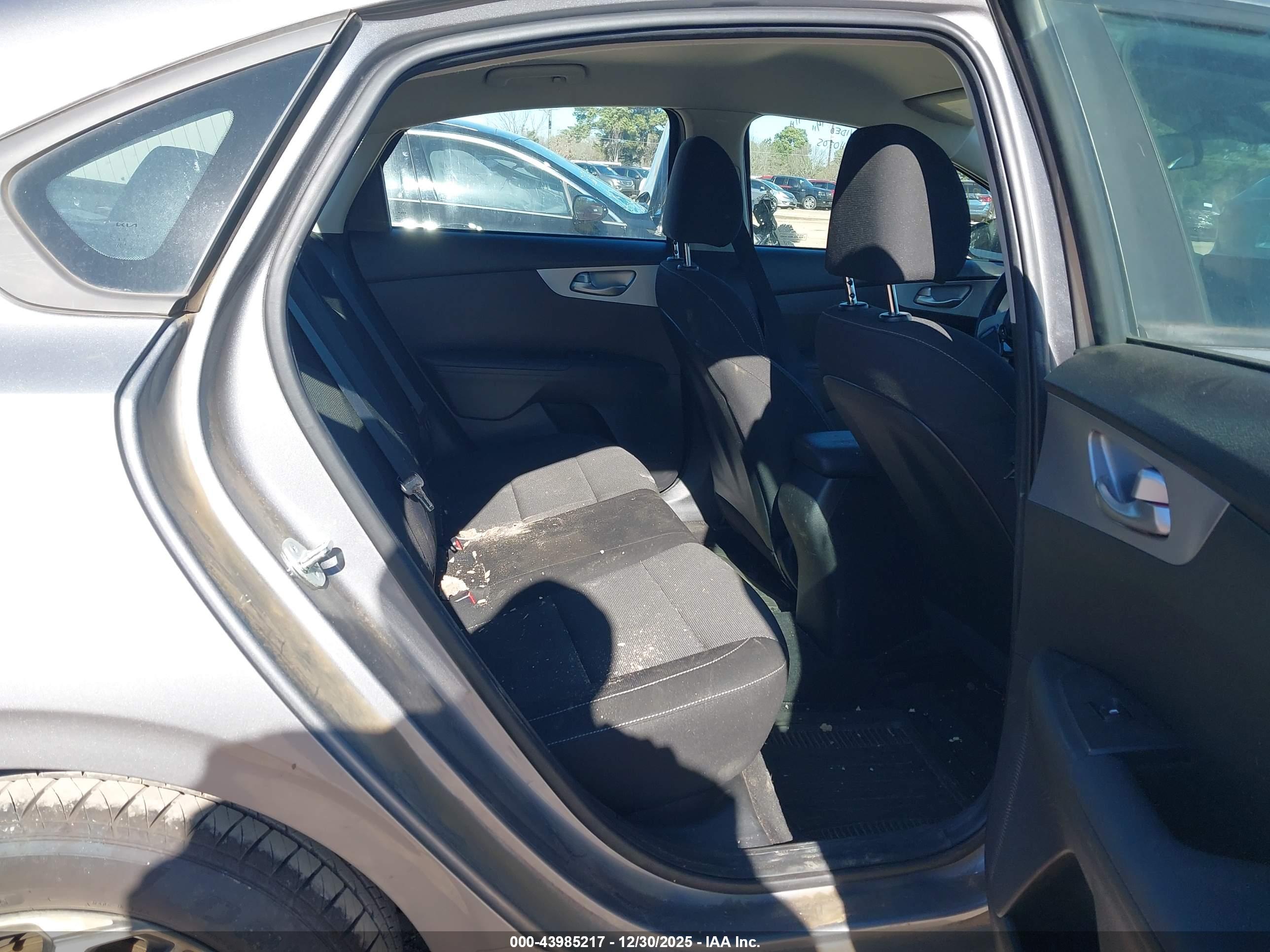 KIA FORTE image 8