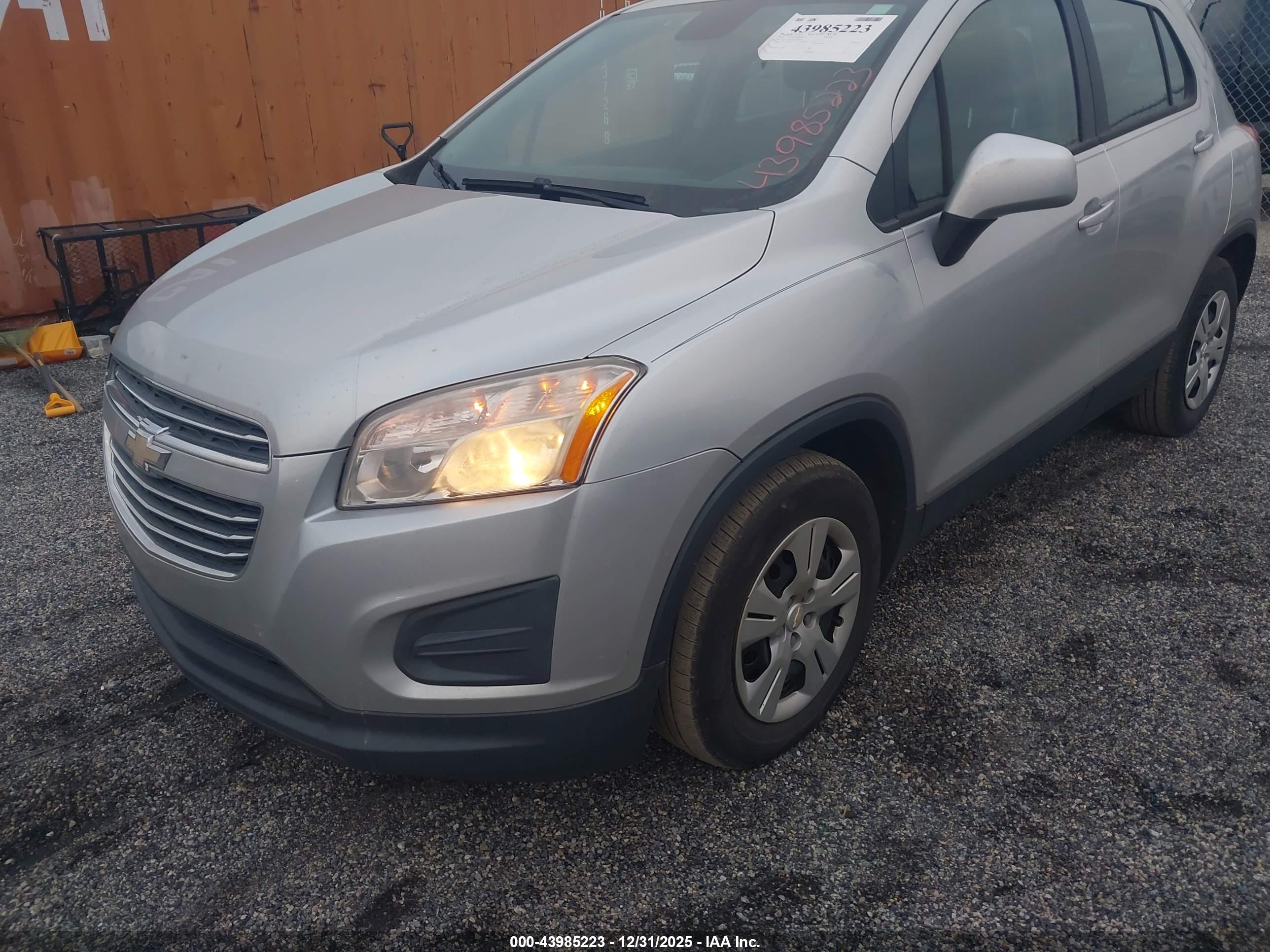 CHEVROLET TRAX image 6