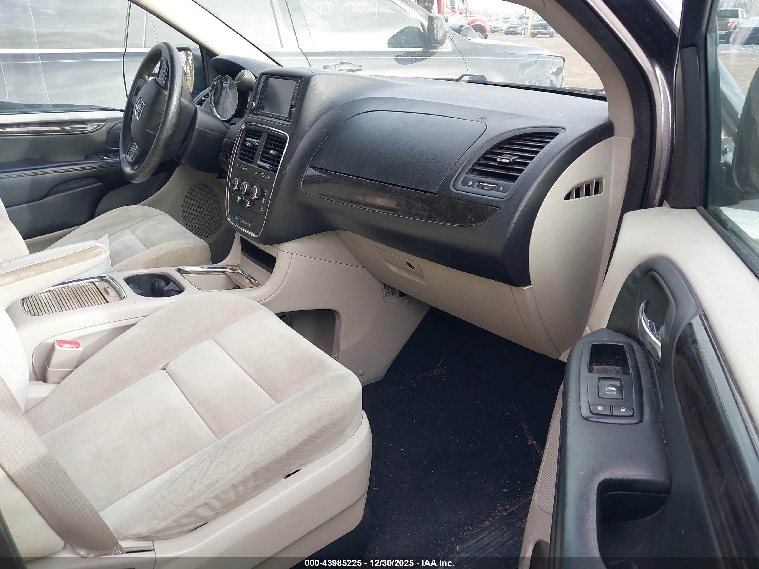 DODGE GRAND image 5