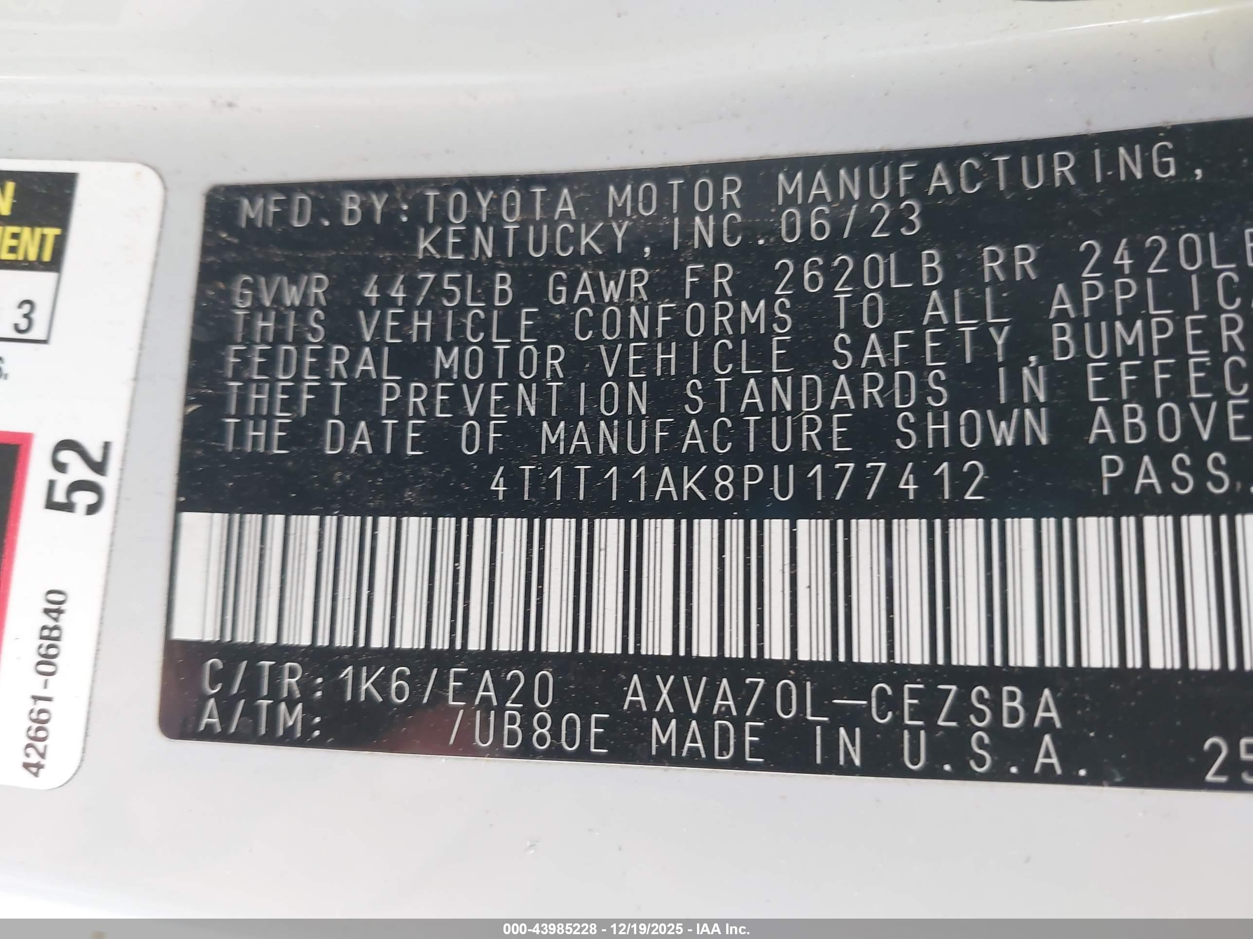 TOYOTA CAMRY image 9