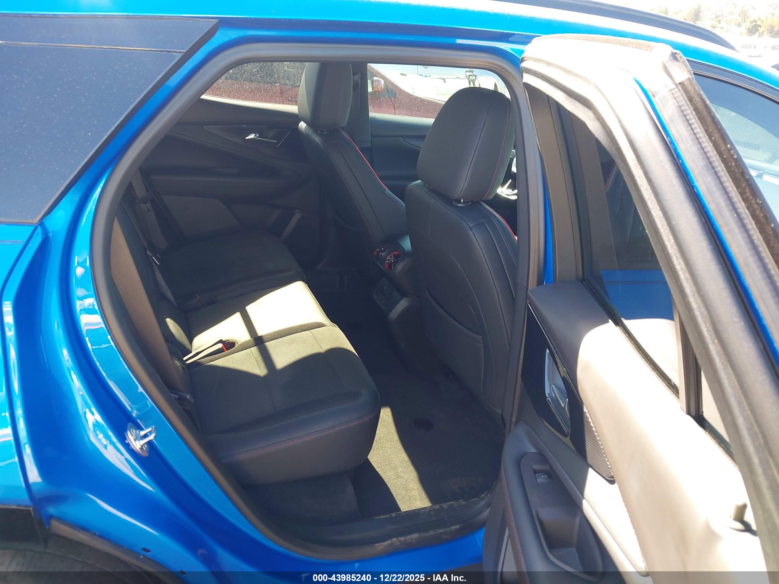 CHEVROLET BLAZER image 8