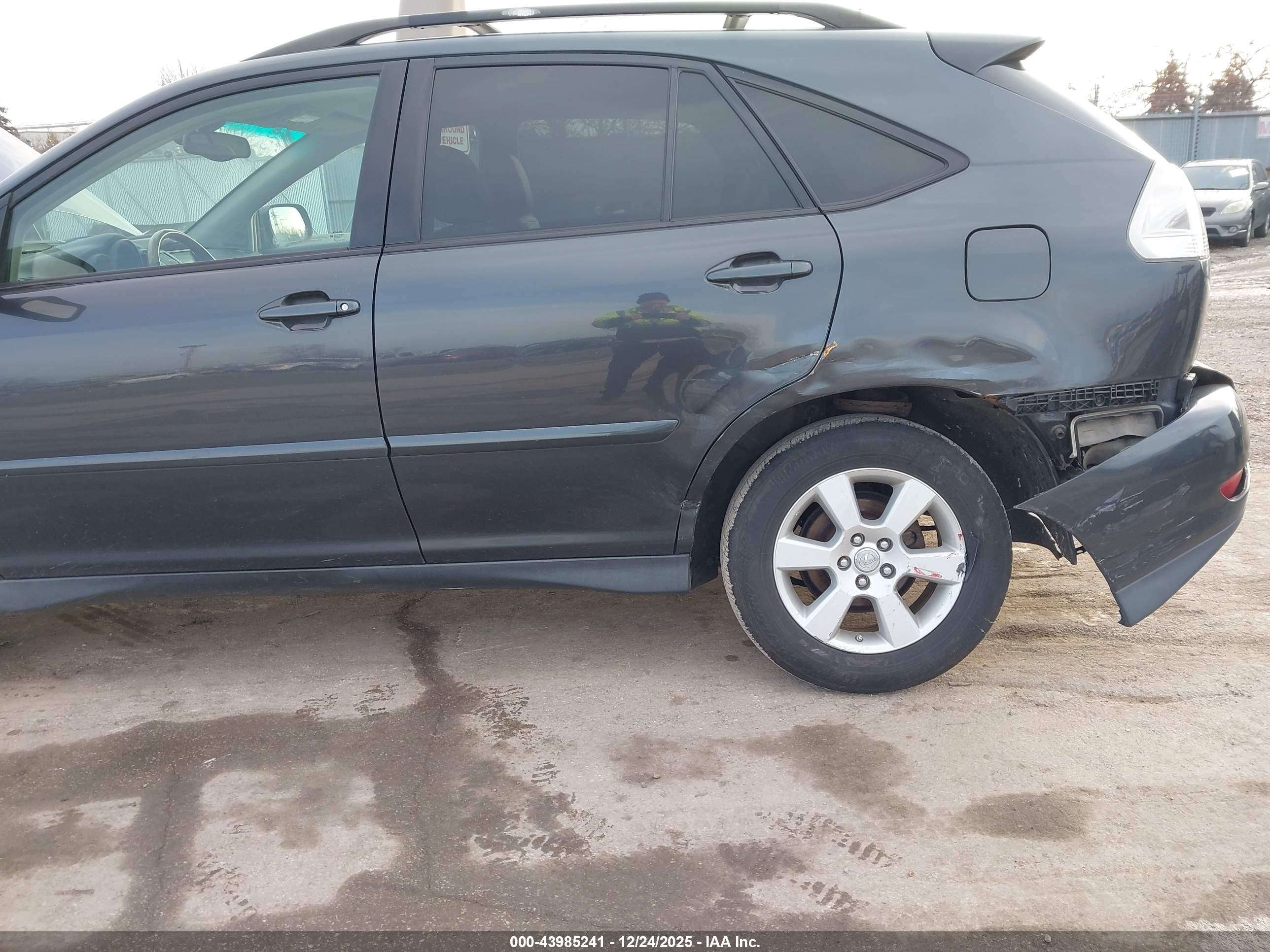 LEXUS RX image 6