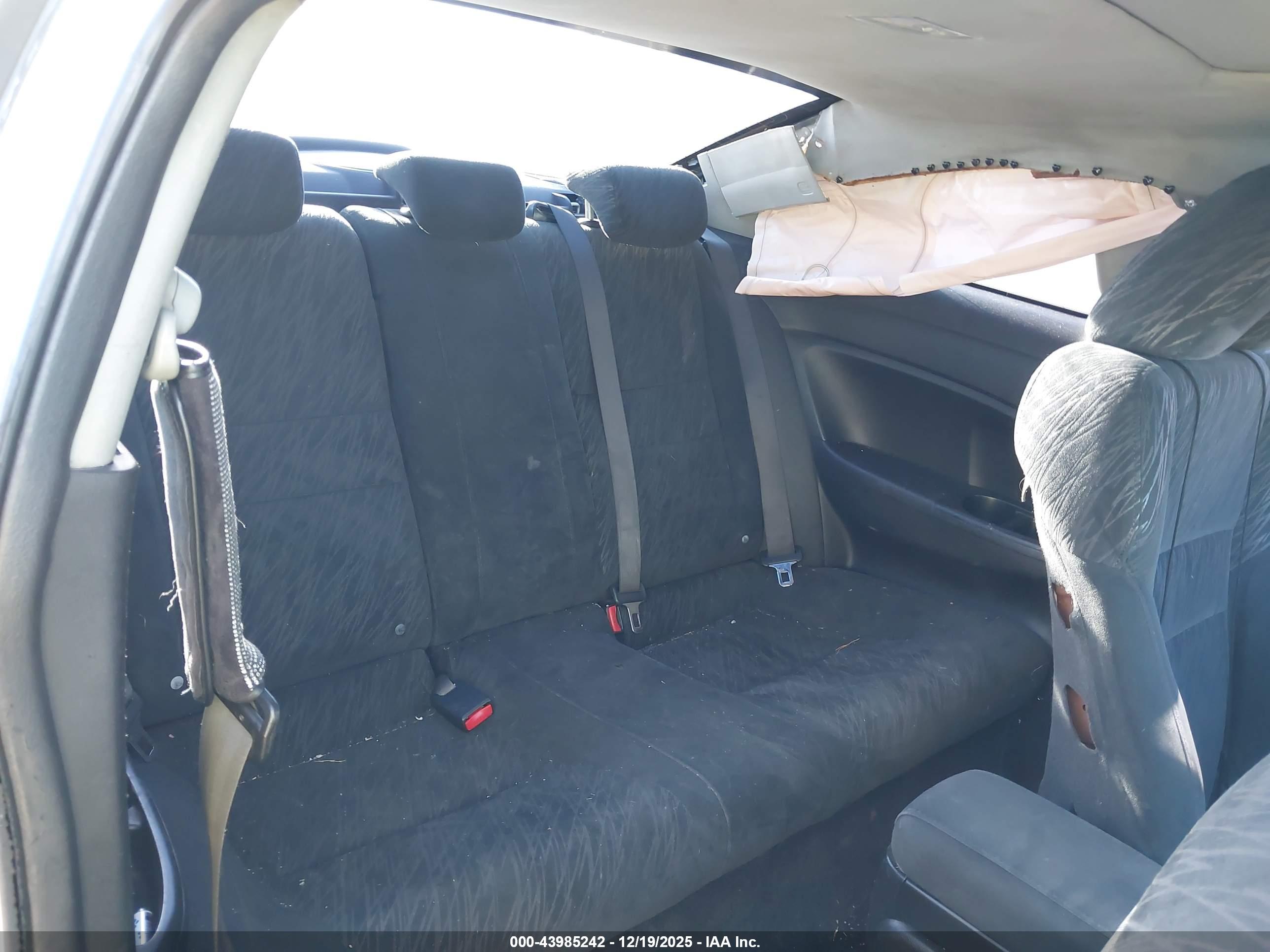 HONDA CIVIC image 8