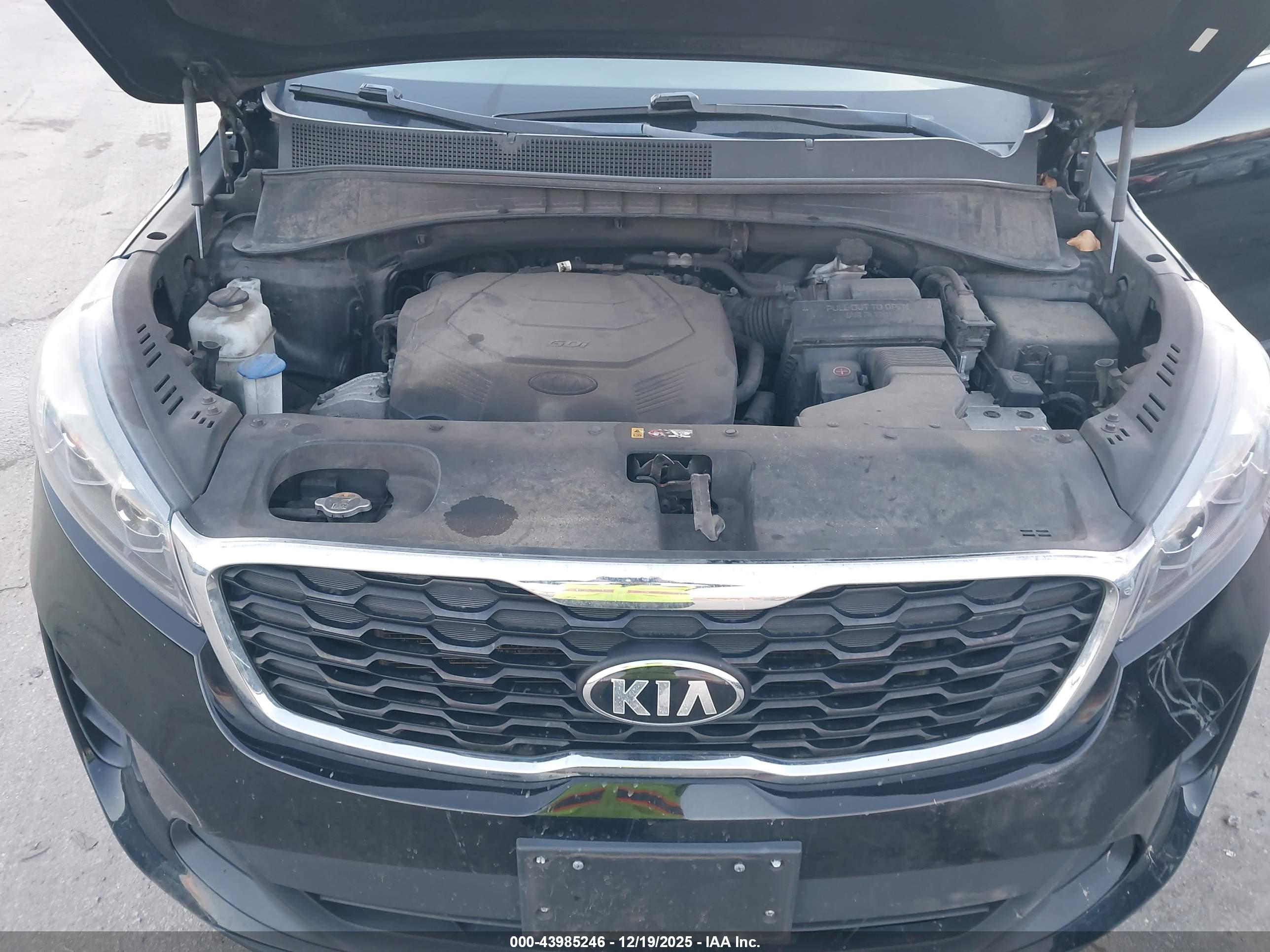 KIA SORENTO image 10