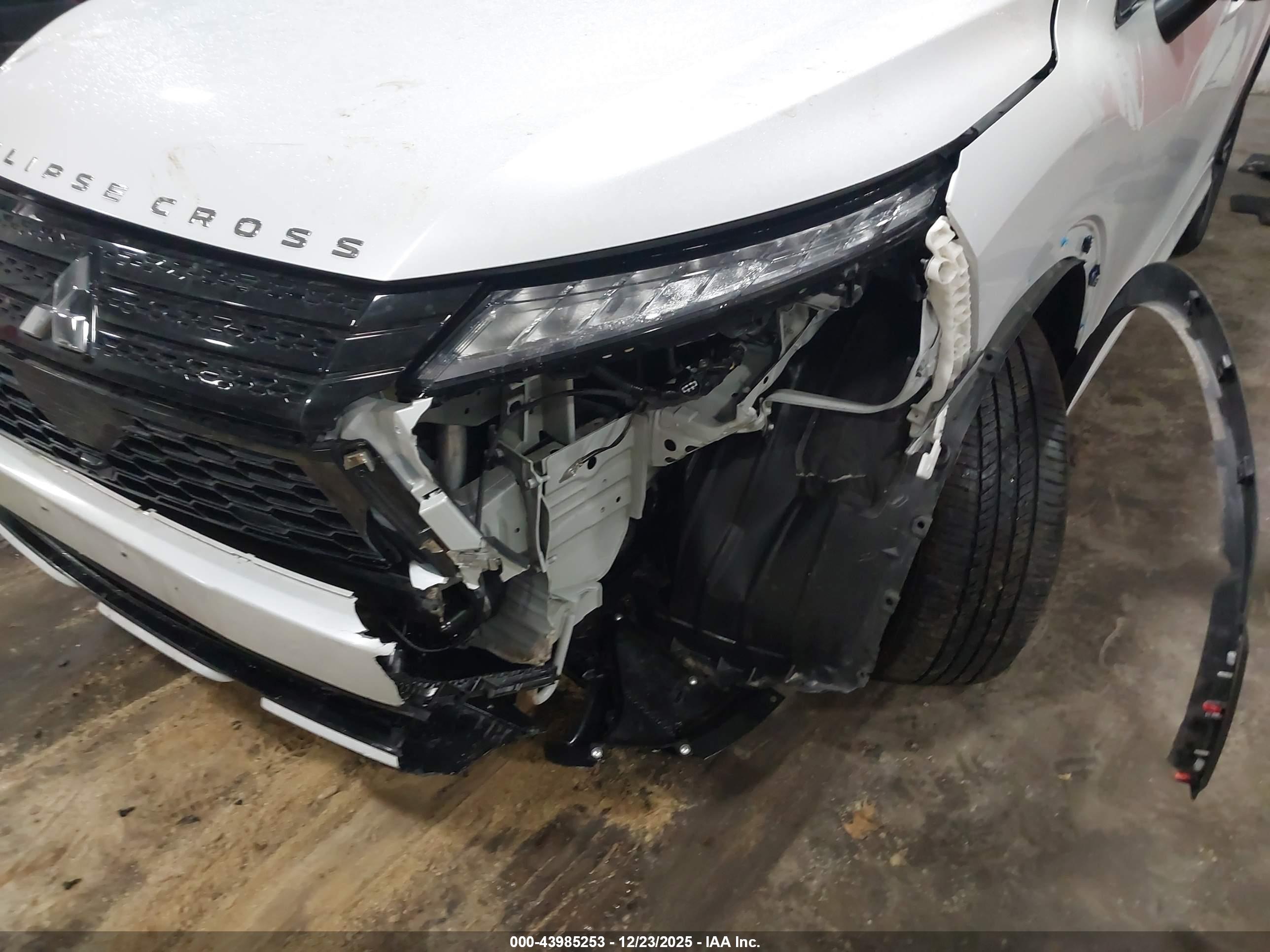 MITSUBISHI ECLIPSE image 6