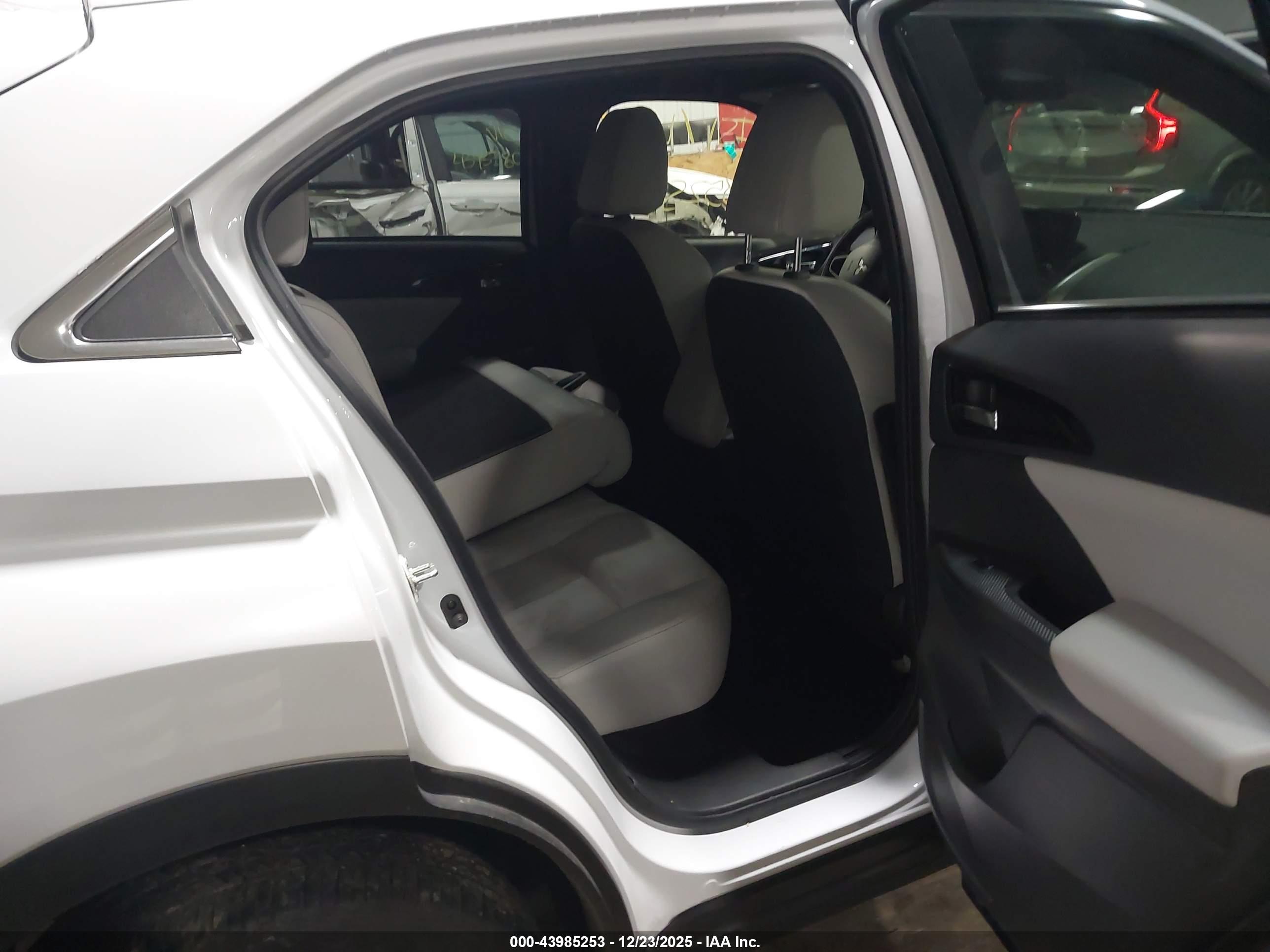 MITSUBISHI ECLIPSE image 8