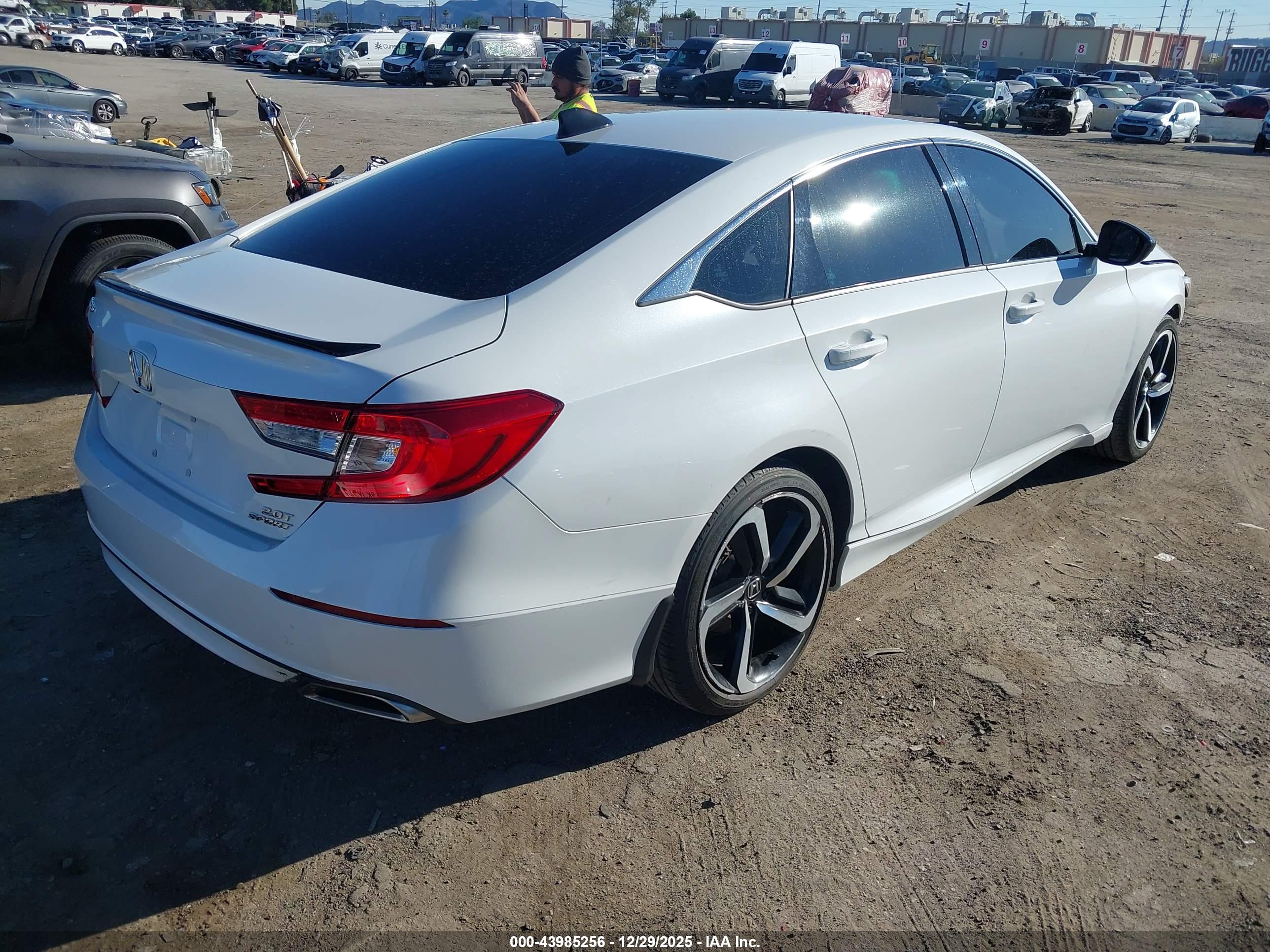 HONDA ACCORD image 4