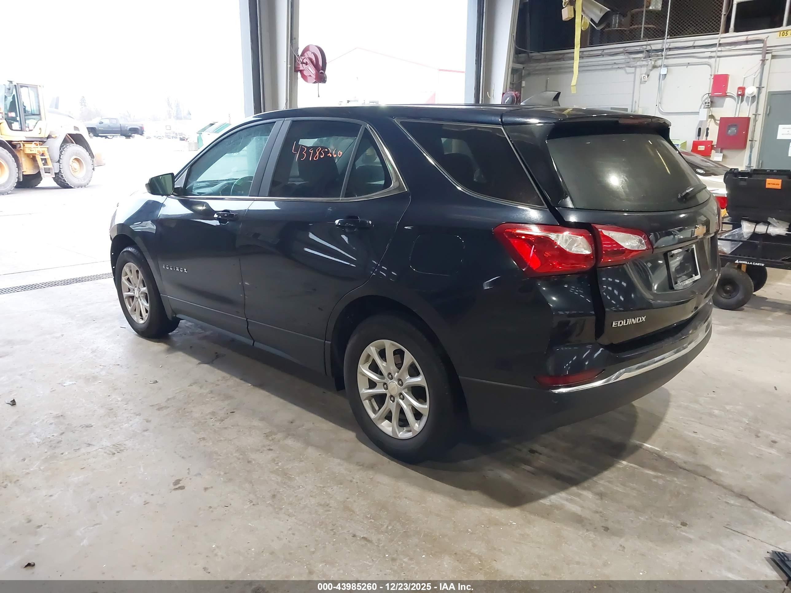 CHEVROLET EQUINOX image 3