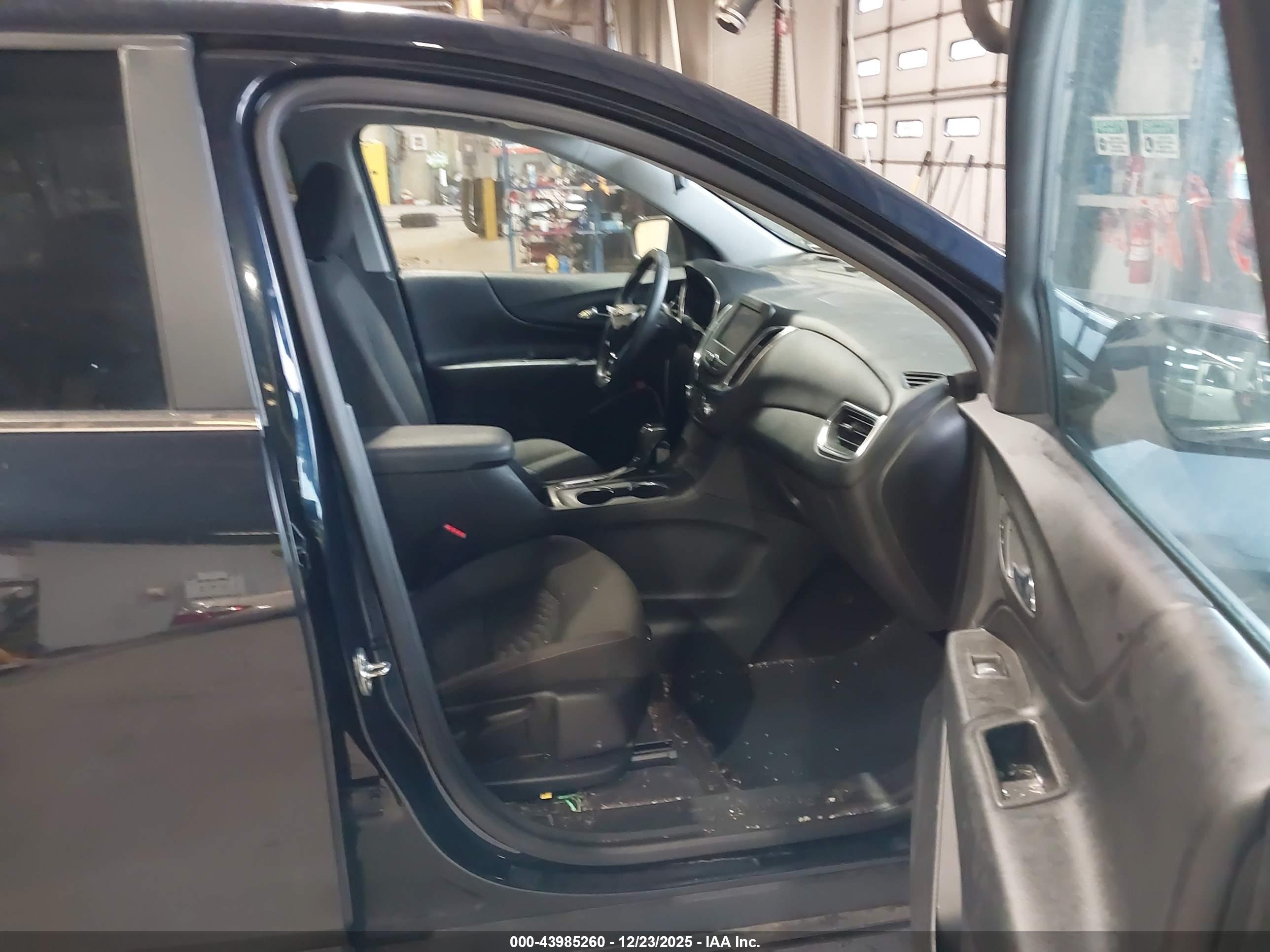 CHEVROLET EQUINOX image 5