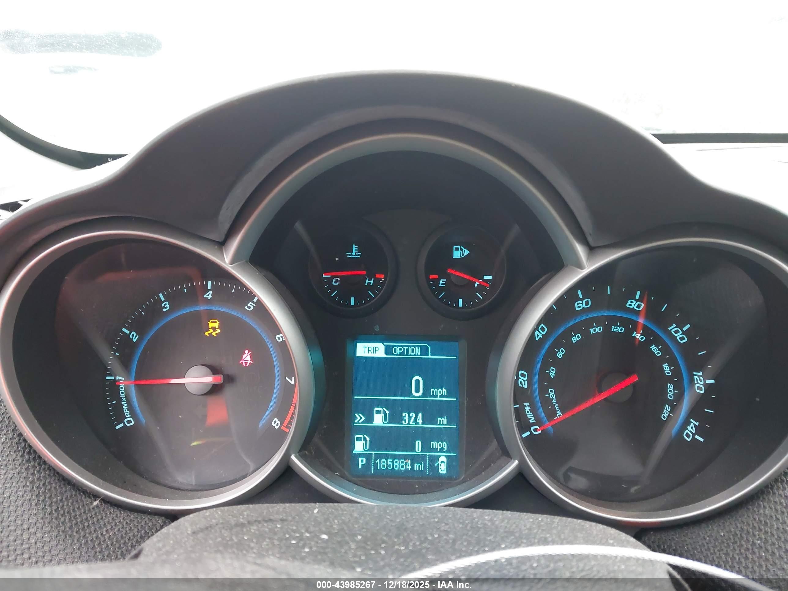CHEVROLET CRUZE image 7