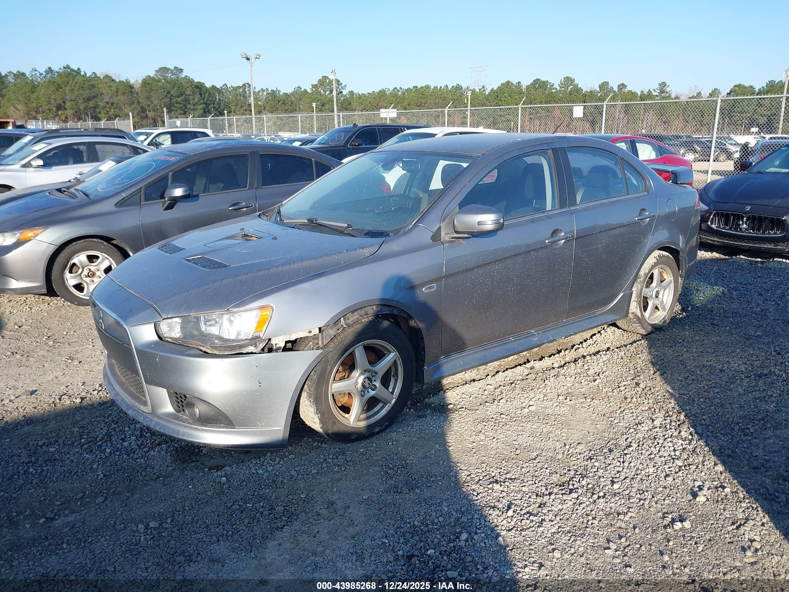MITSUBISHI LANCER image 2