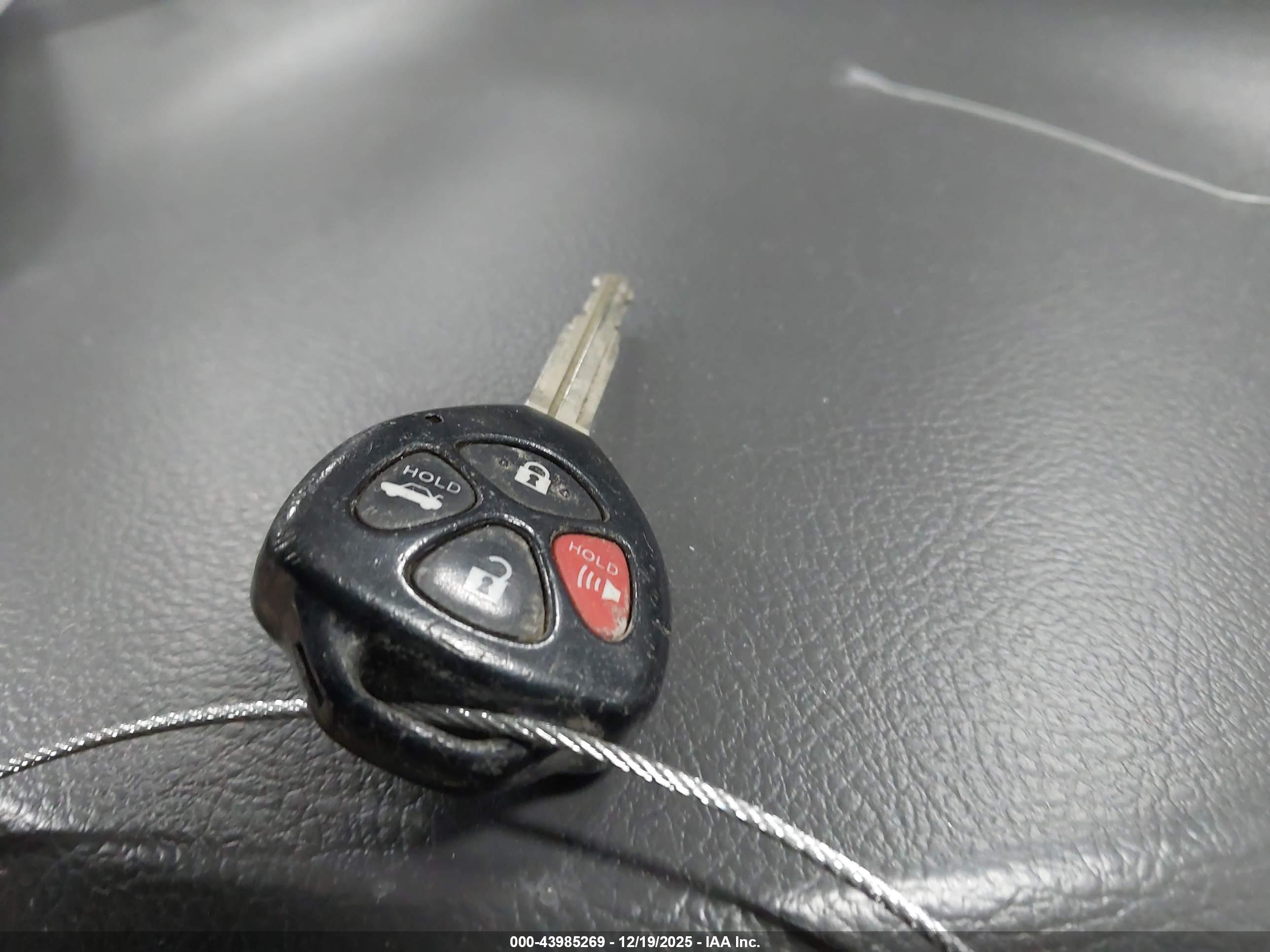 TOYOTA CAMRY image 11