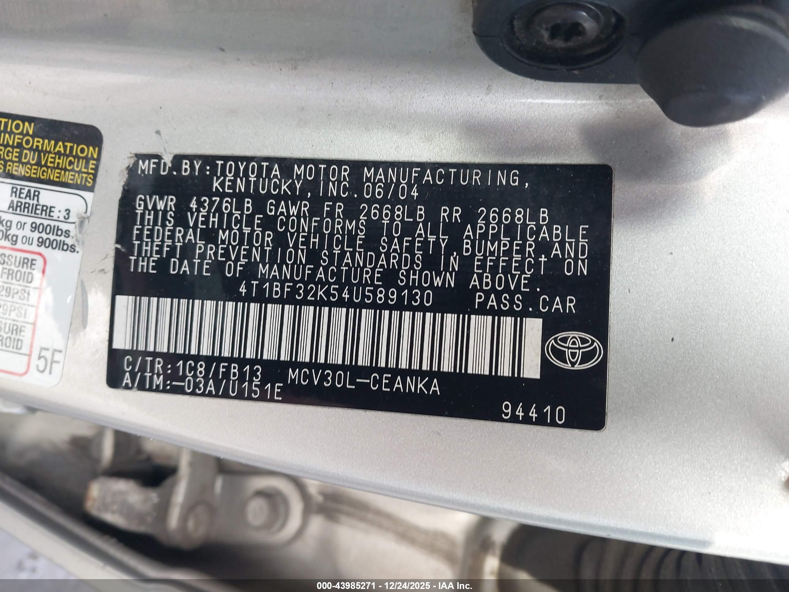 TOYOTA CAMRY image 9