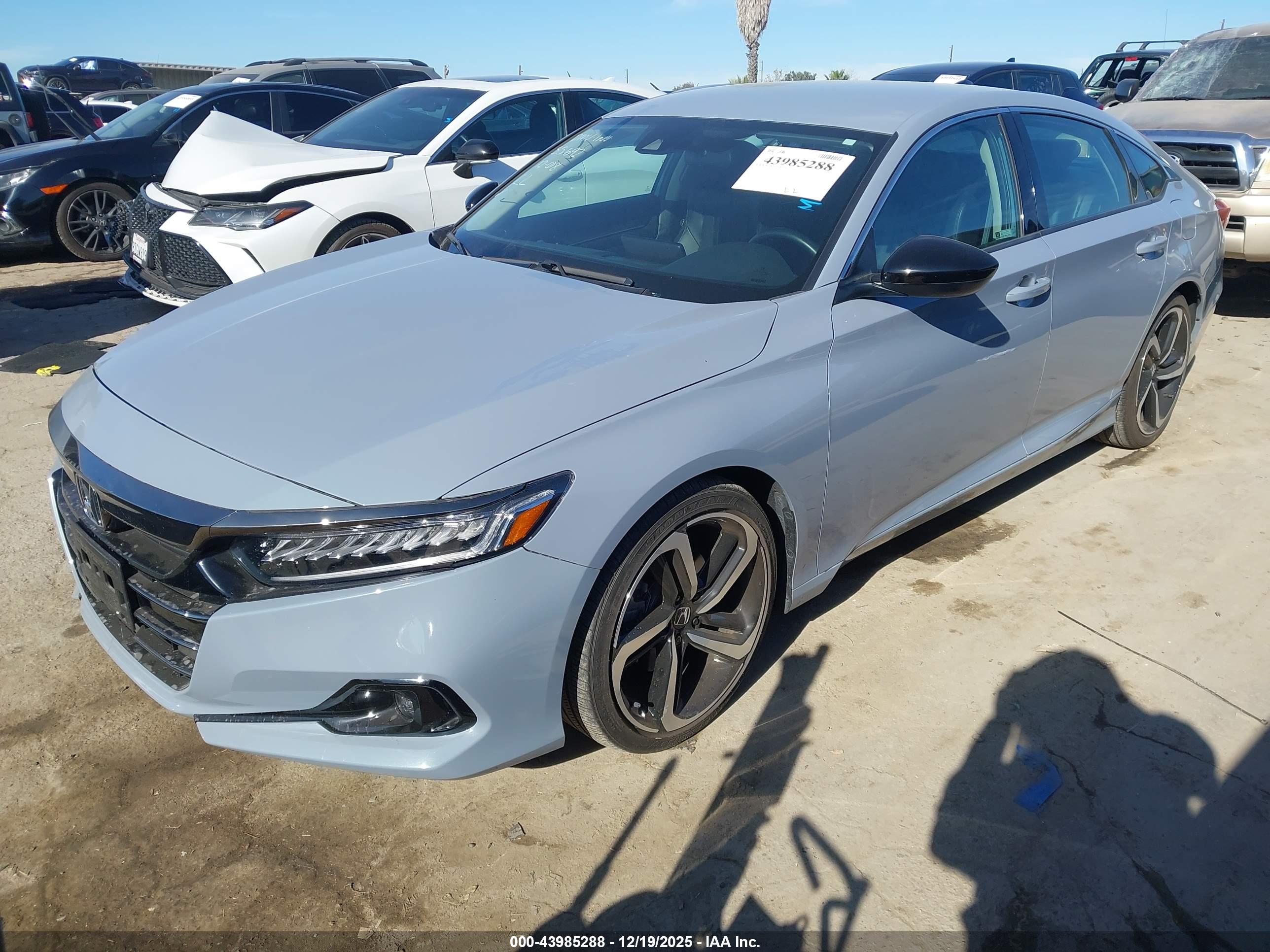 HONDA ACCORD image 2