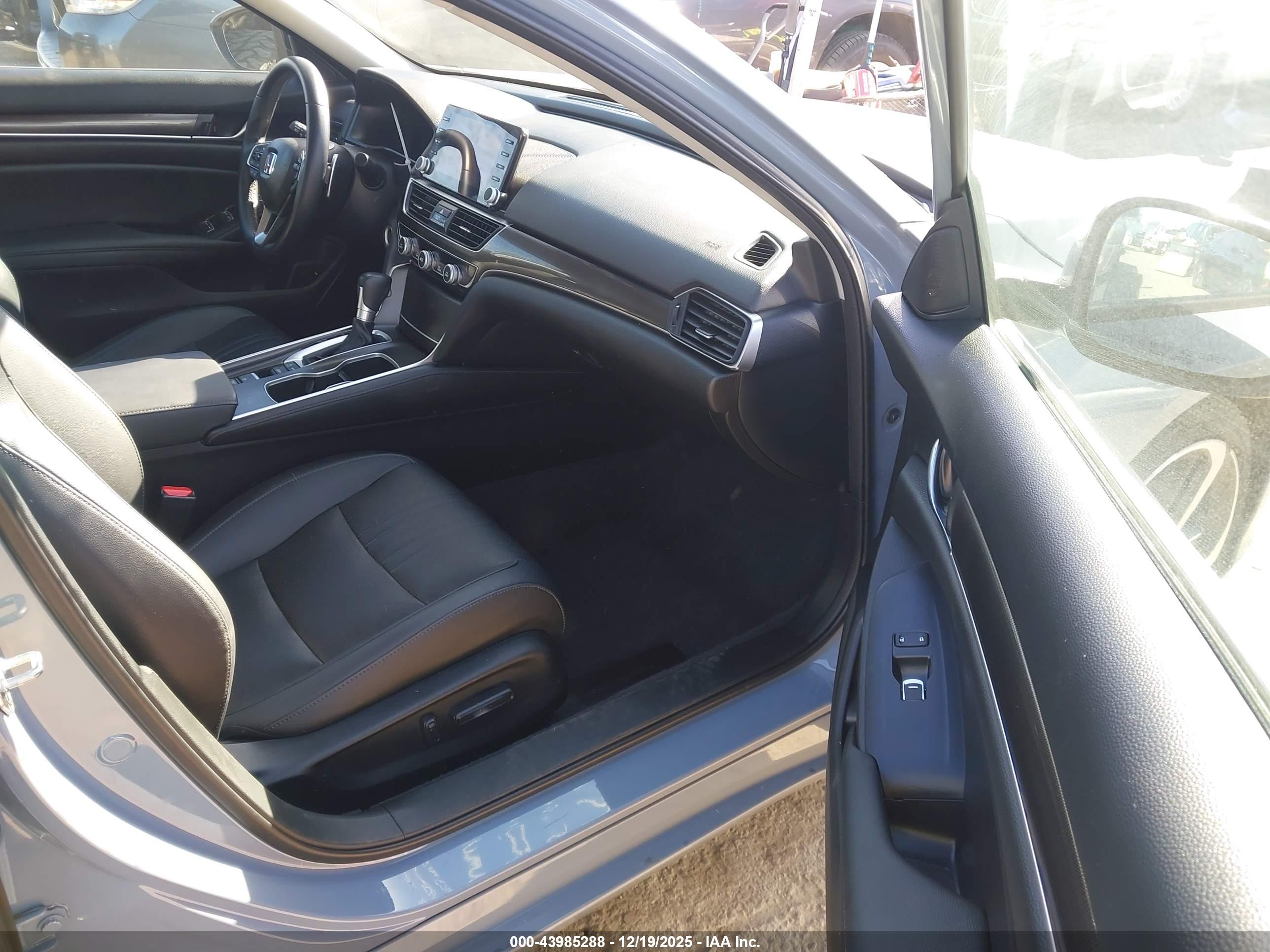 HONDA ACCORD image 5