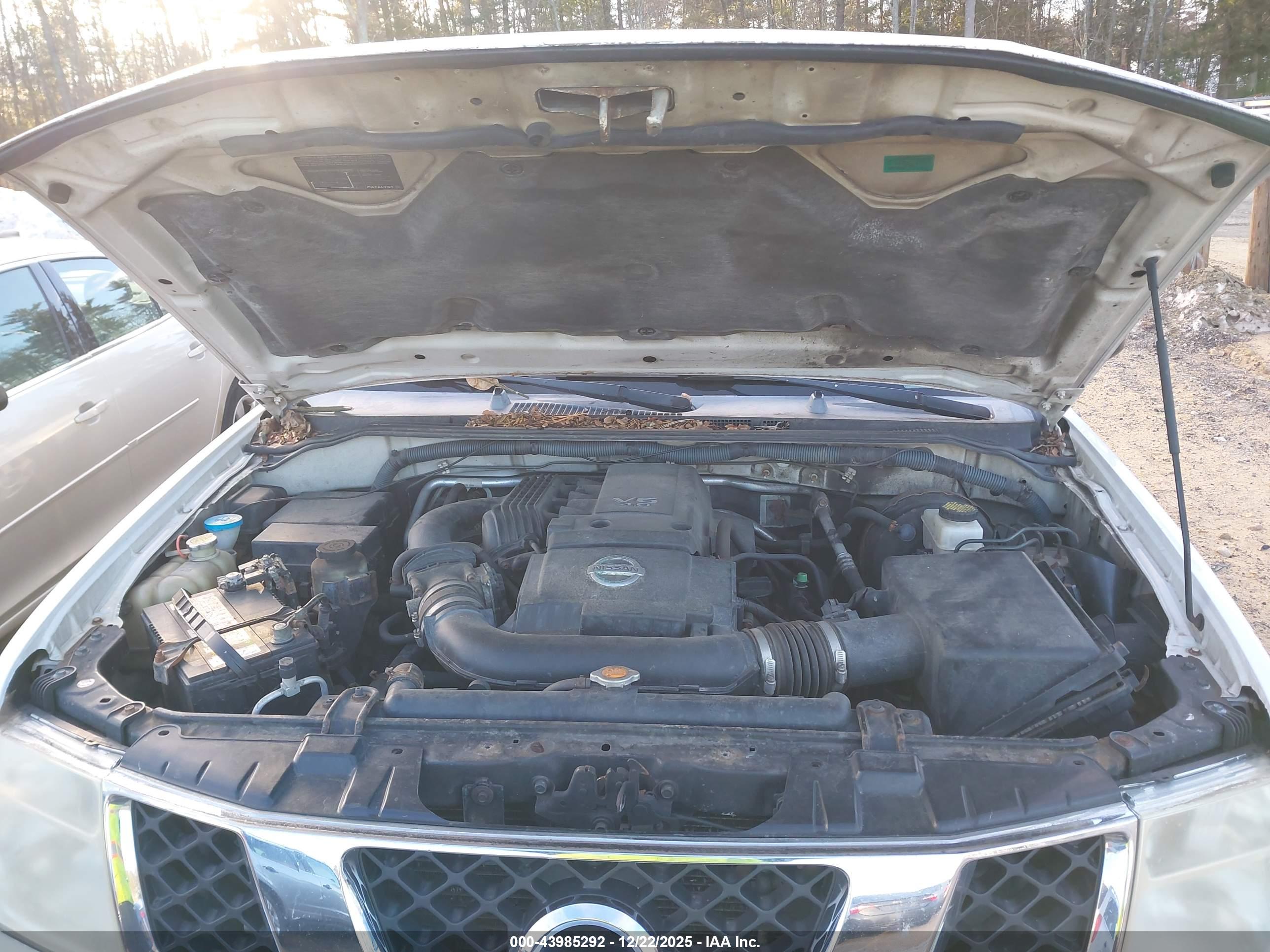 NISSAN FRONTIER image 10