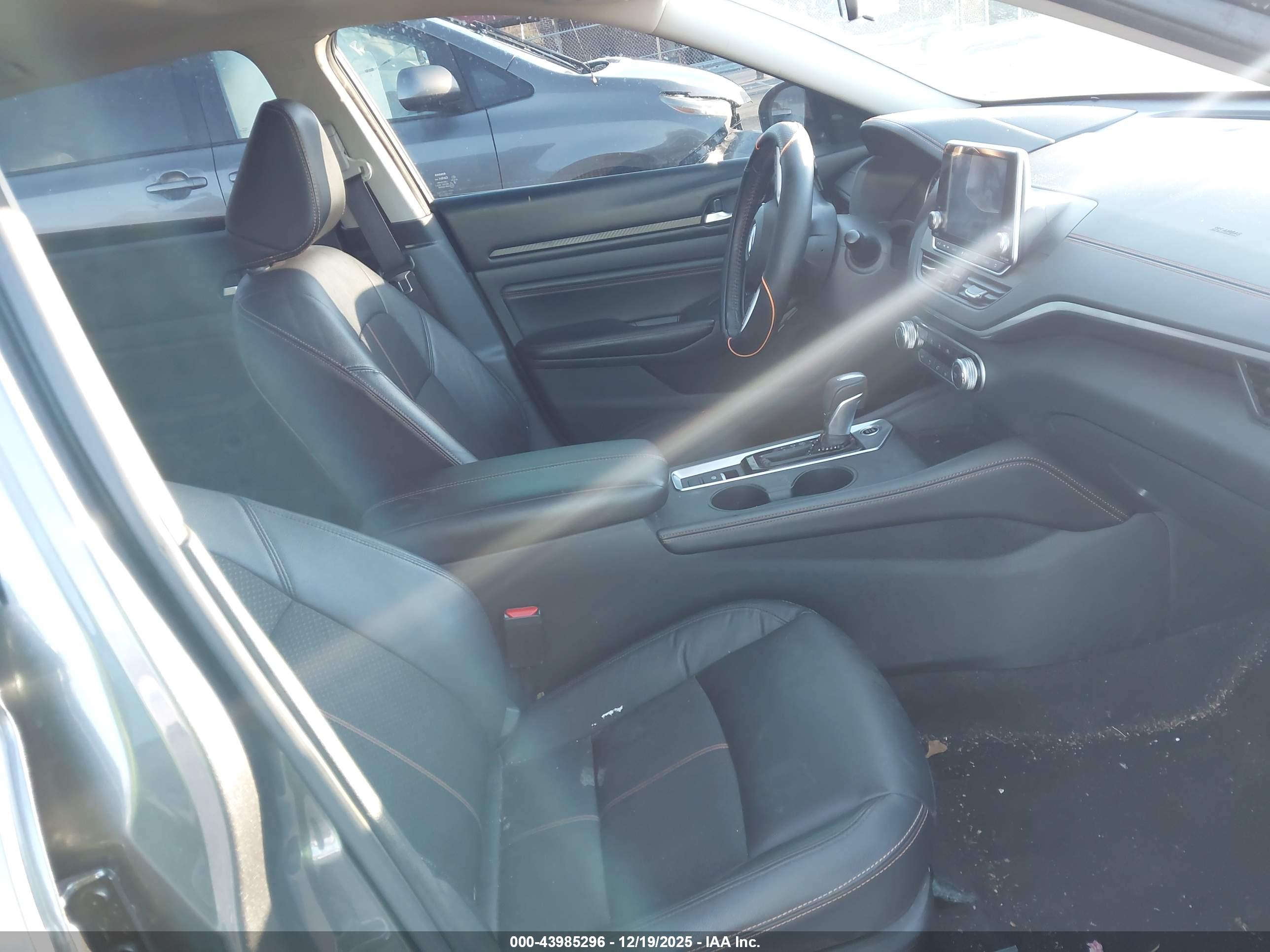 NISSAN ALTIMA image 5