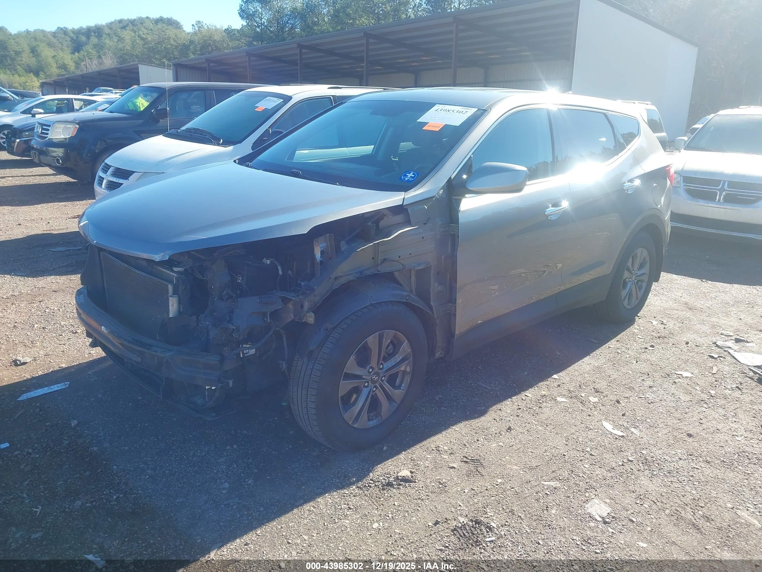HYUNDAI SANTA image 2