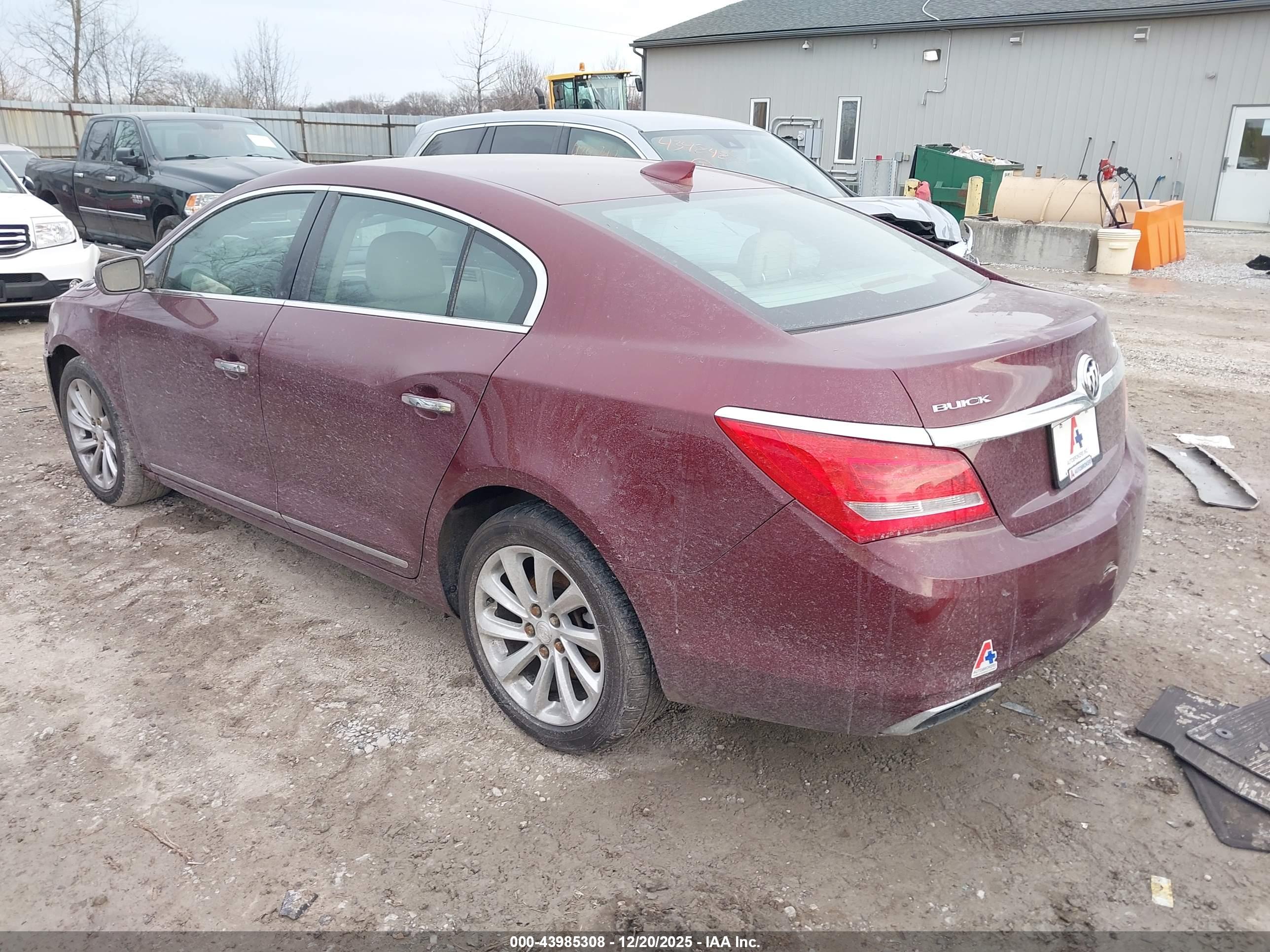 BUICK LACROSSE image 3