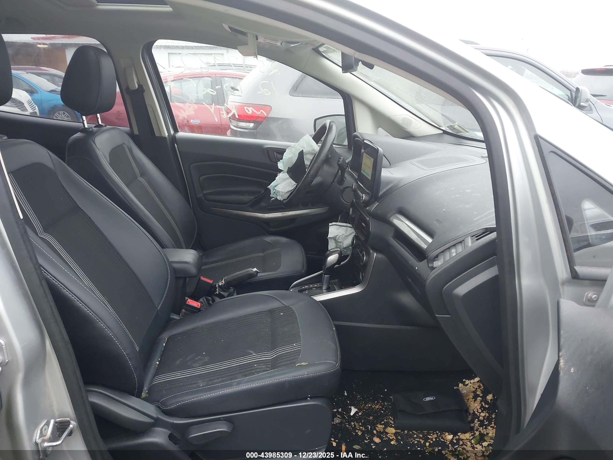 FORD ECOSPORT image 5