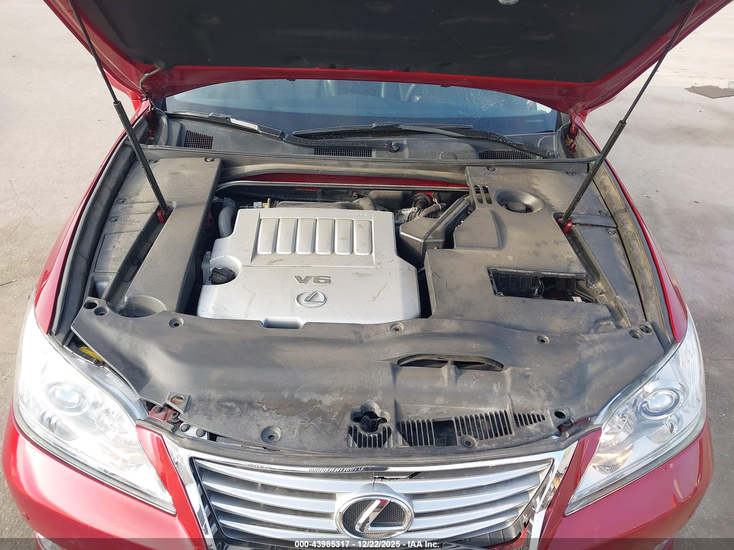 LEXUS ES image 10