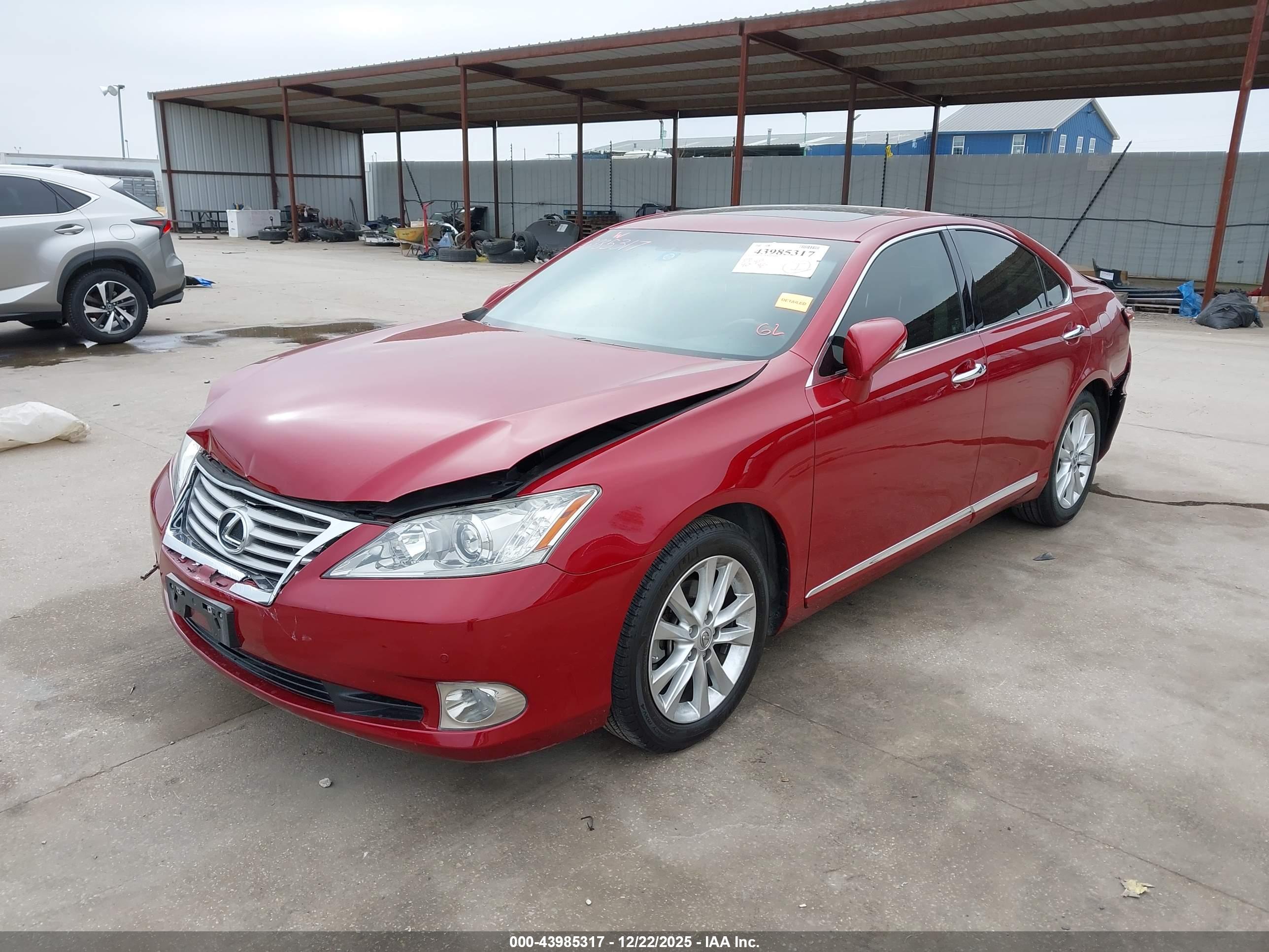 LEXUS ES image 2