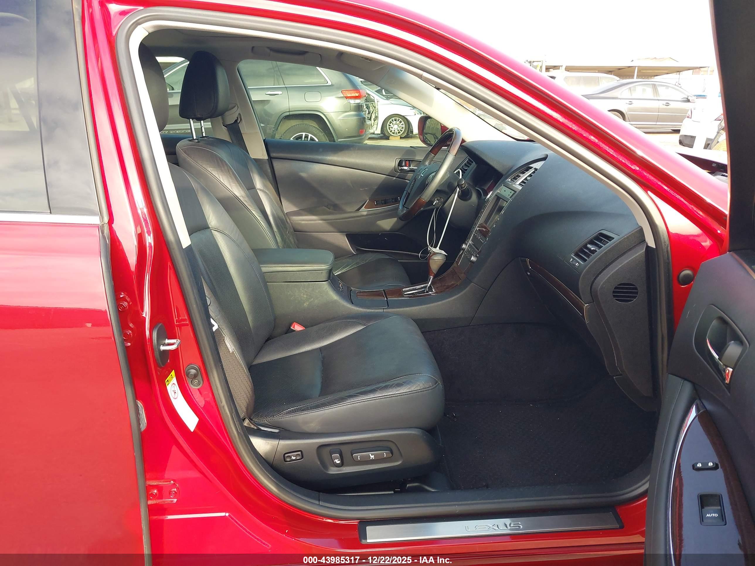 LEXUS ES image 5