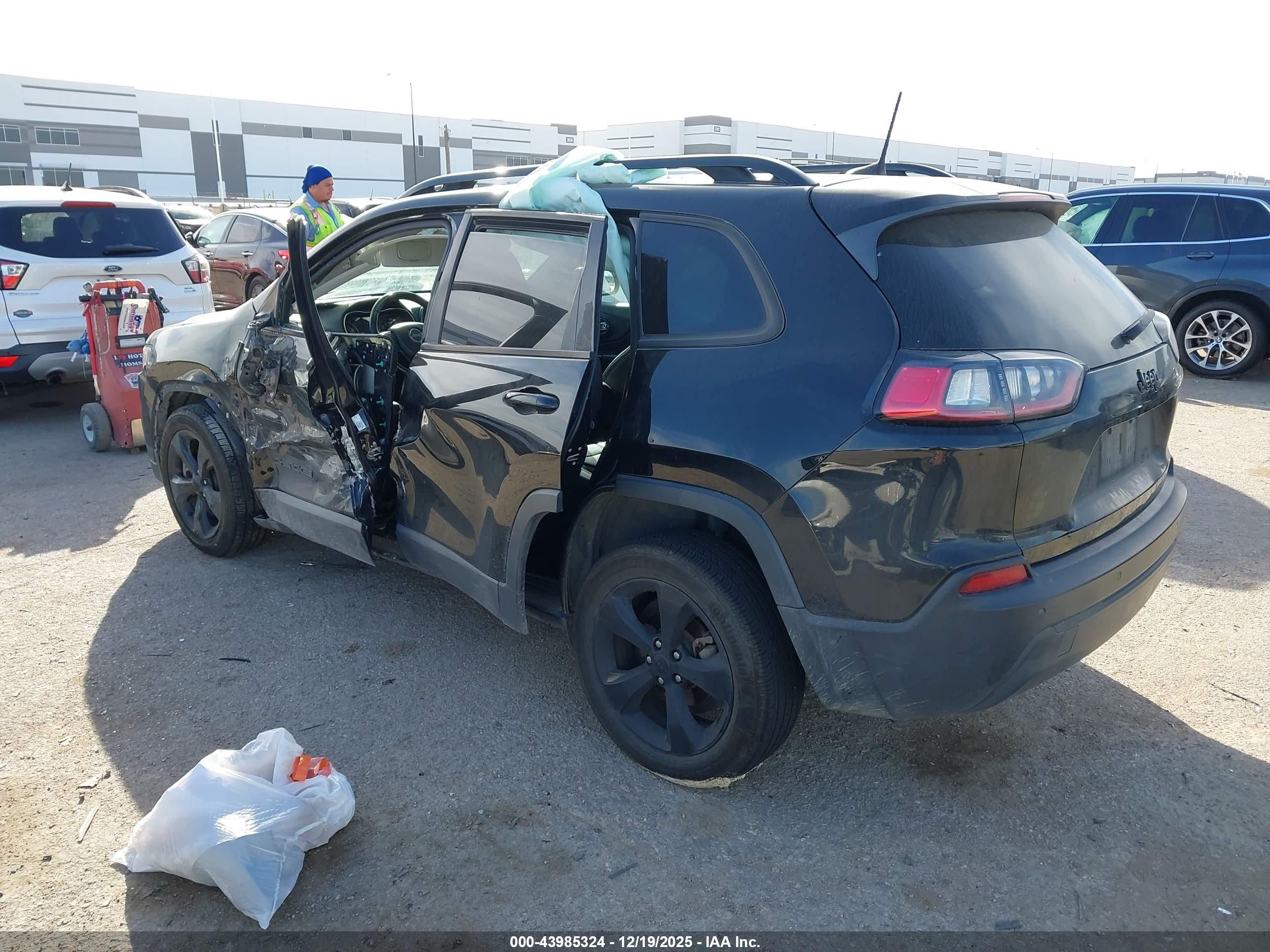 JEEP CHEROKEE image 3