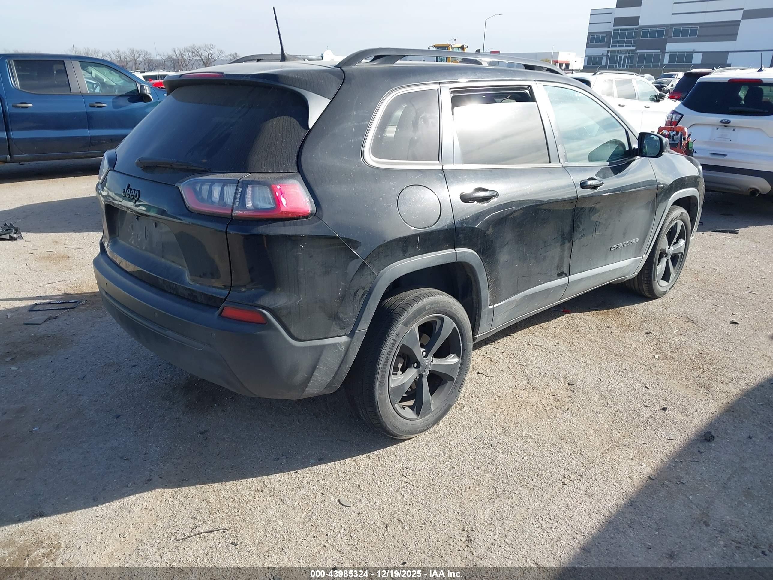 JEEP CHEROKEE image 4