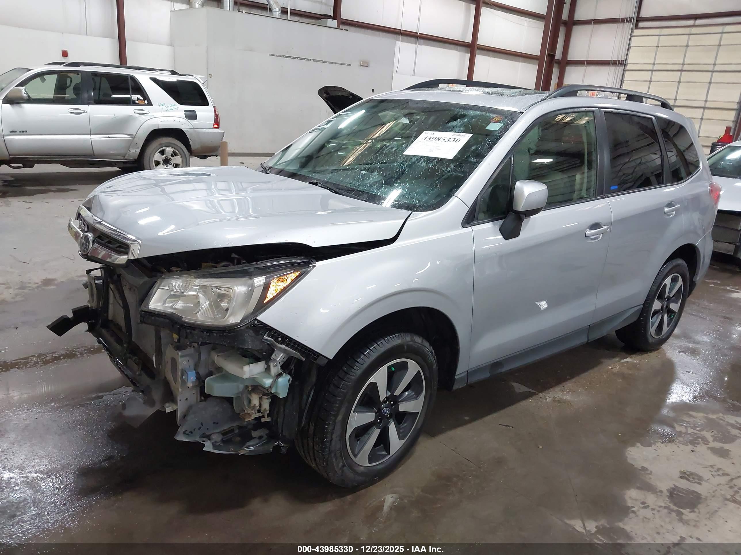 SUBARU FORESTER image 2