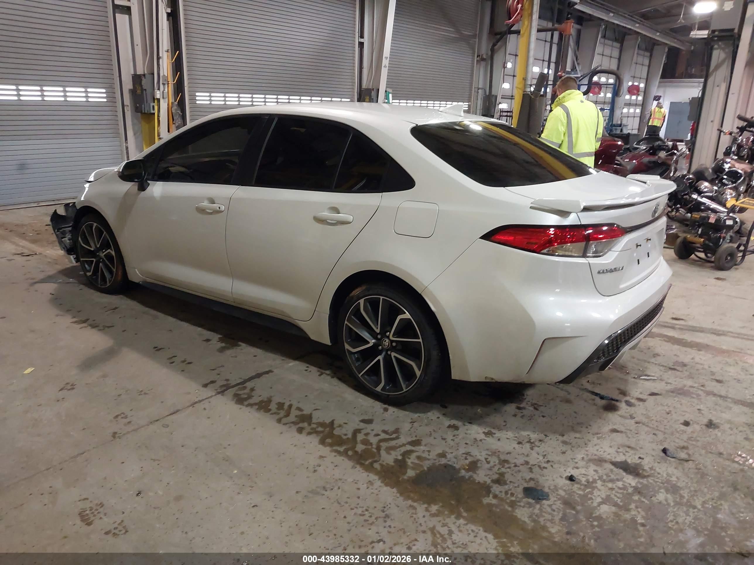 TOYOTA COROLLA image 3
