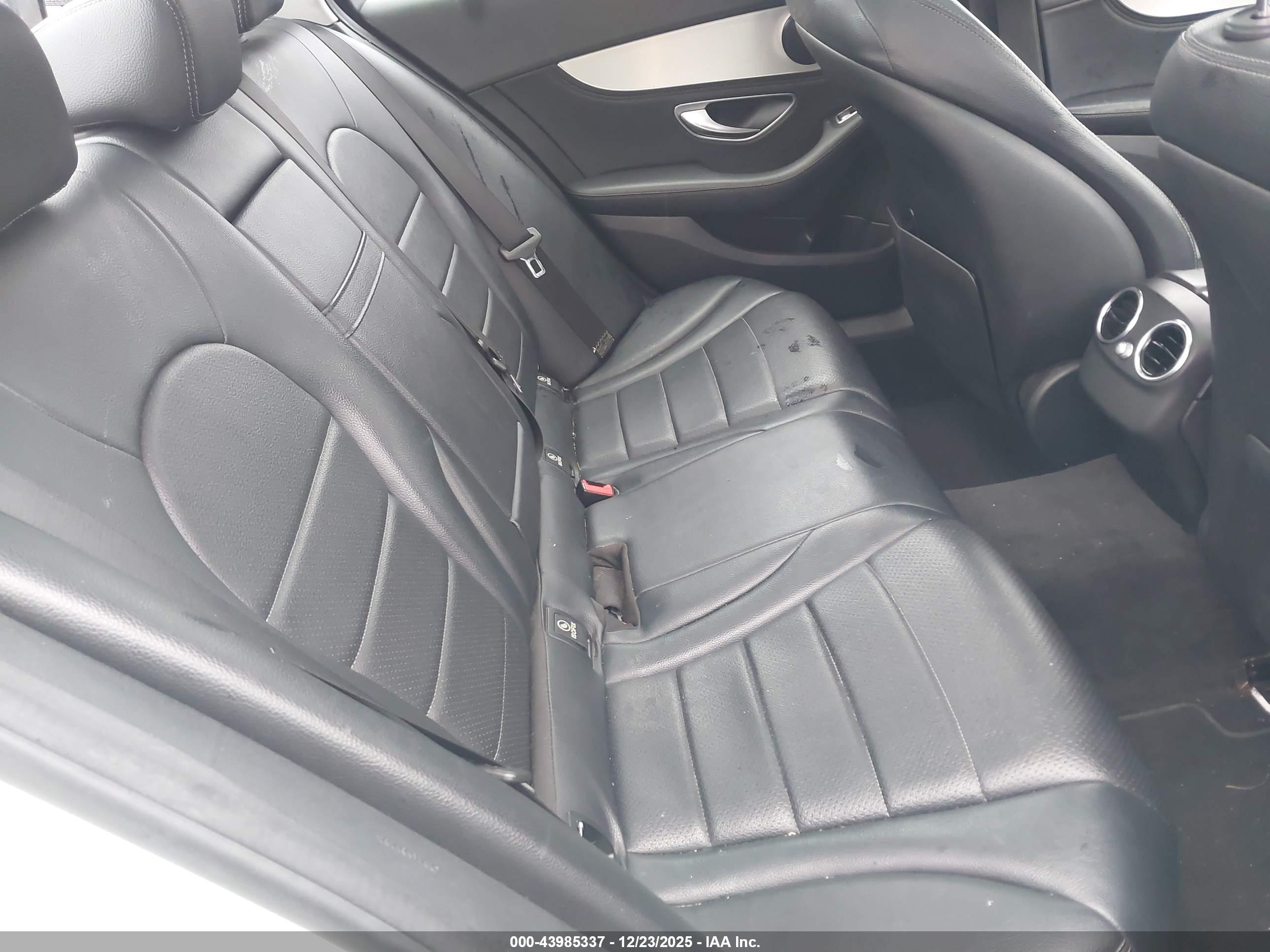 MERCEDES-BENZ C image 8