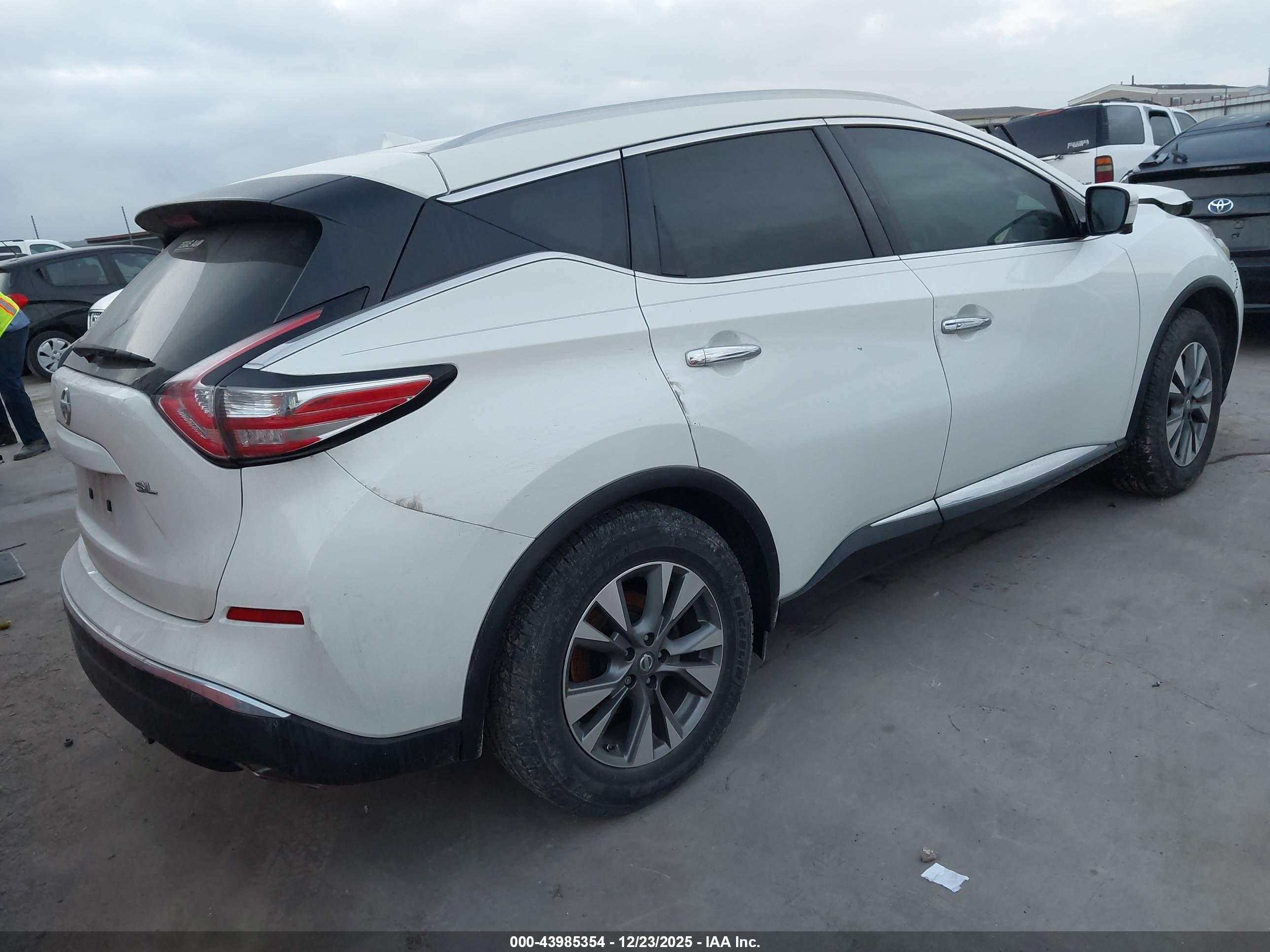 NISSAN MURANO image 4