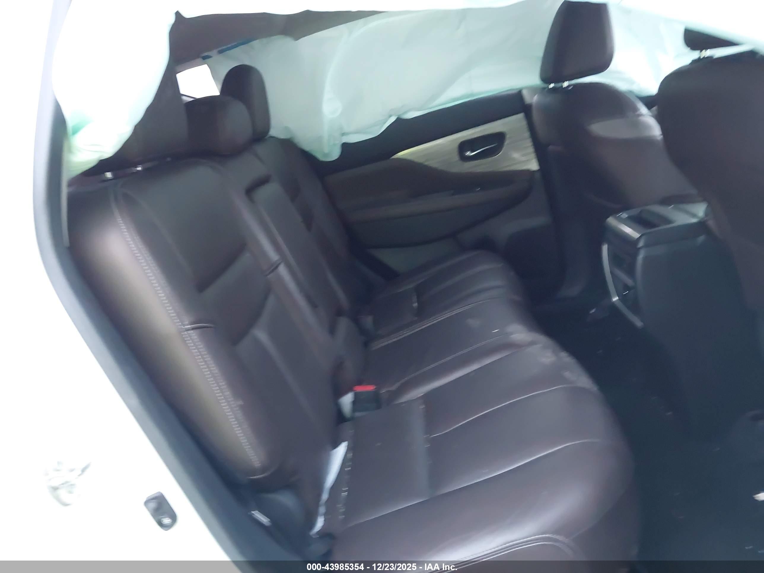 NISSAN MURANO image 8