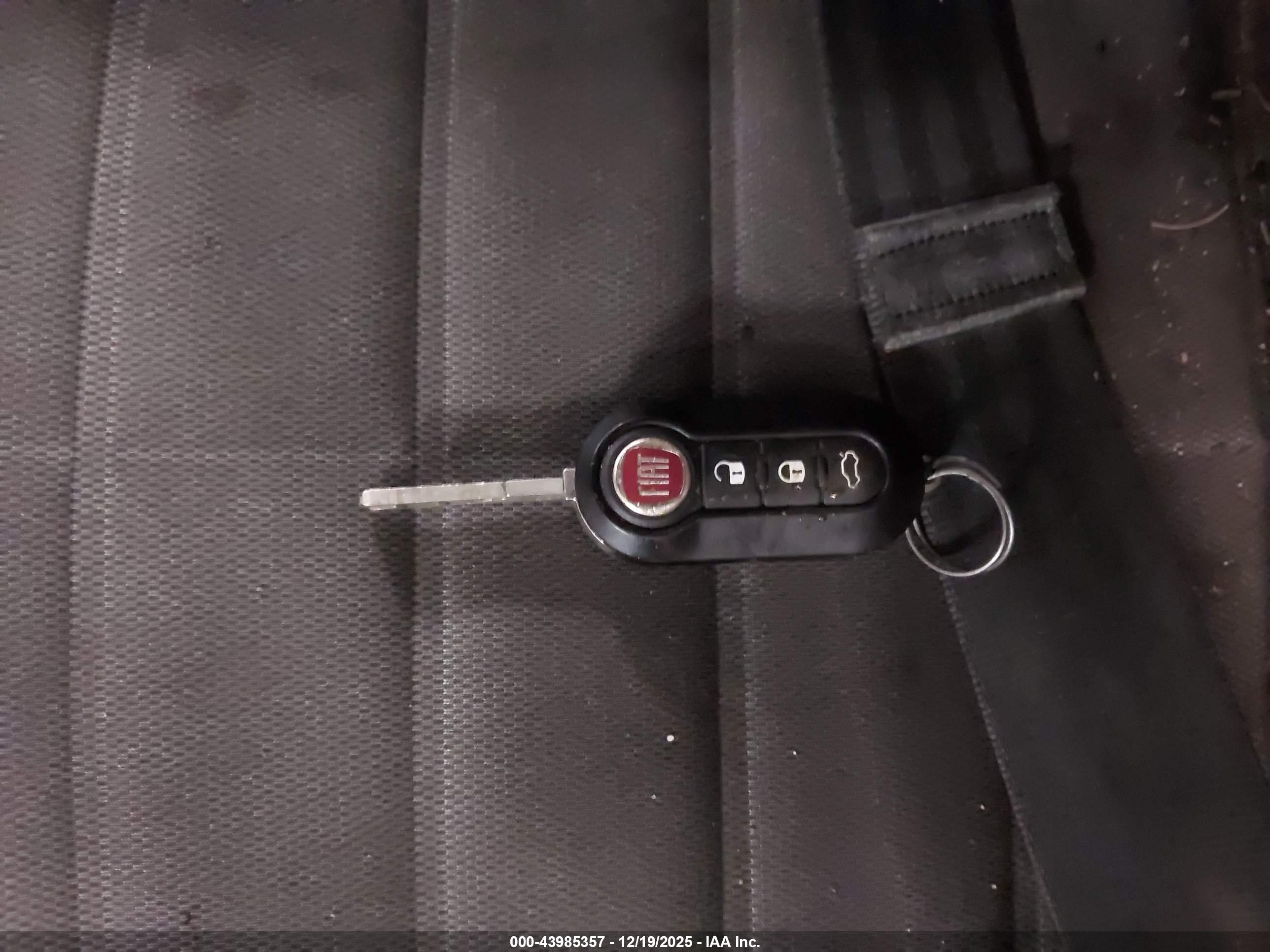 FIAT 500 image 11