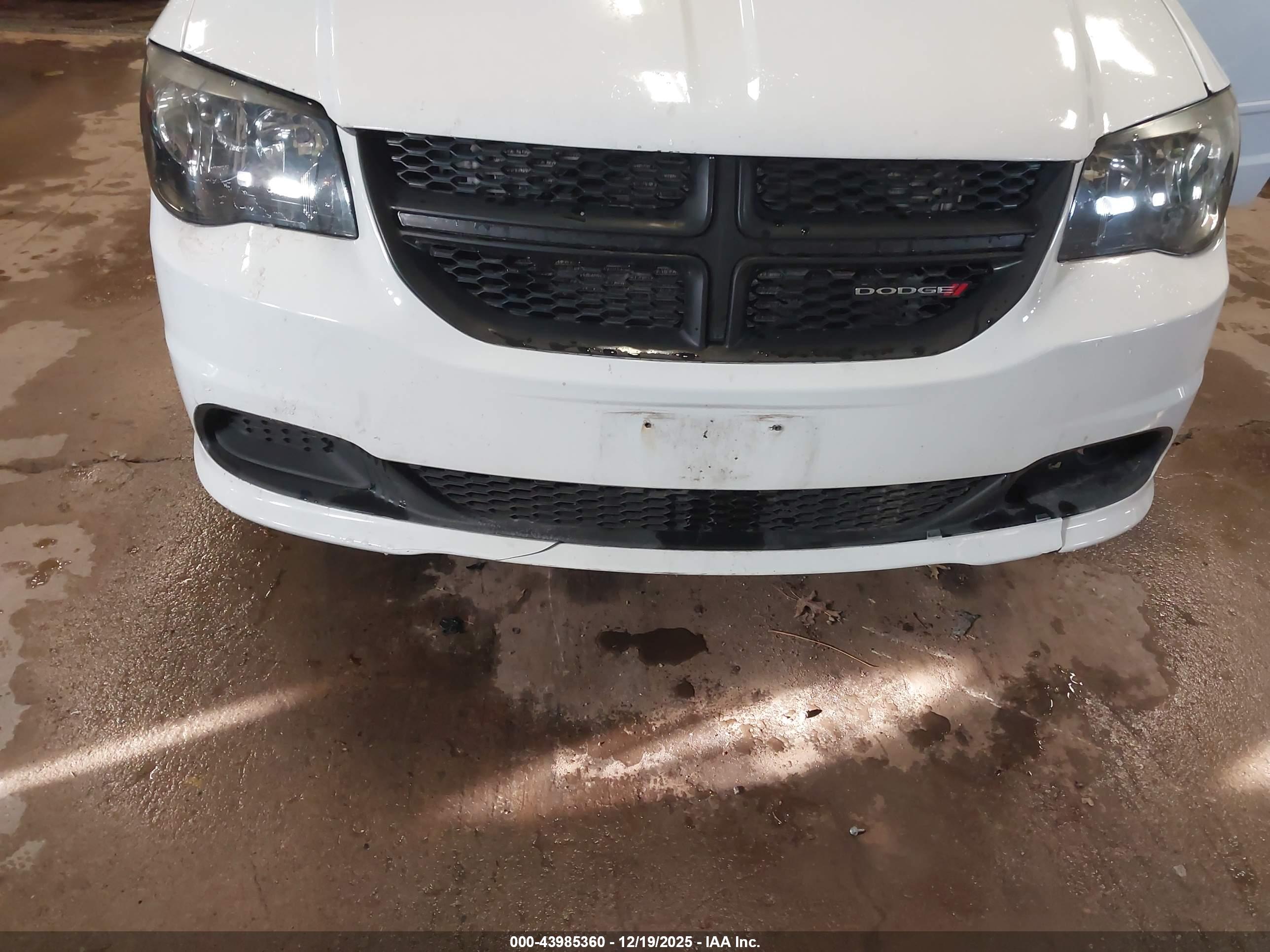 DODGE GRAND image 6